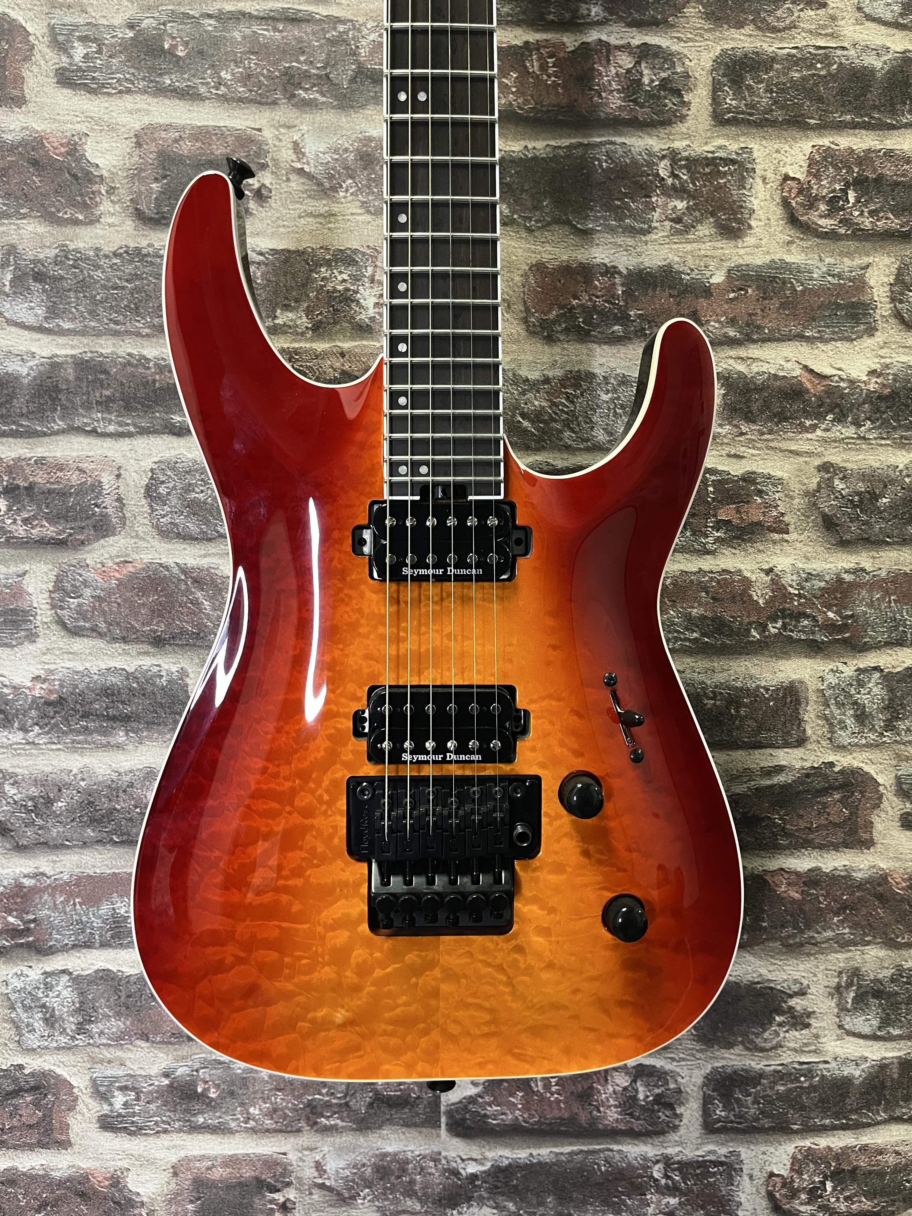 Jackson Pro Plus Série Dinky DKAQ Firestorm