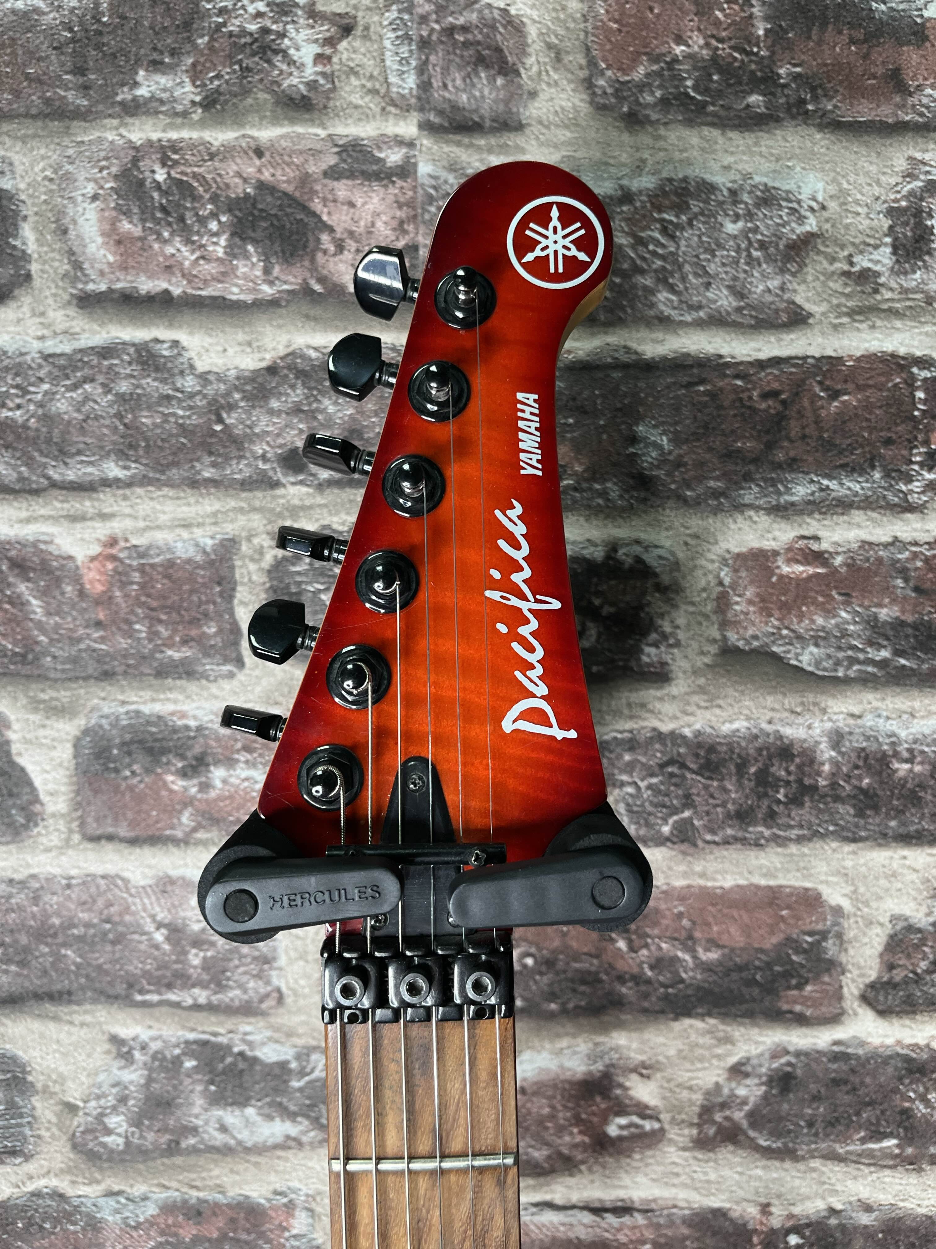 Yamaha PAC 821D Cherry Red Burst OCCASION