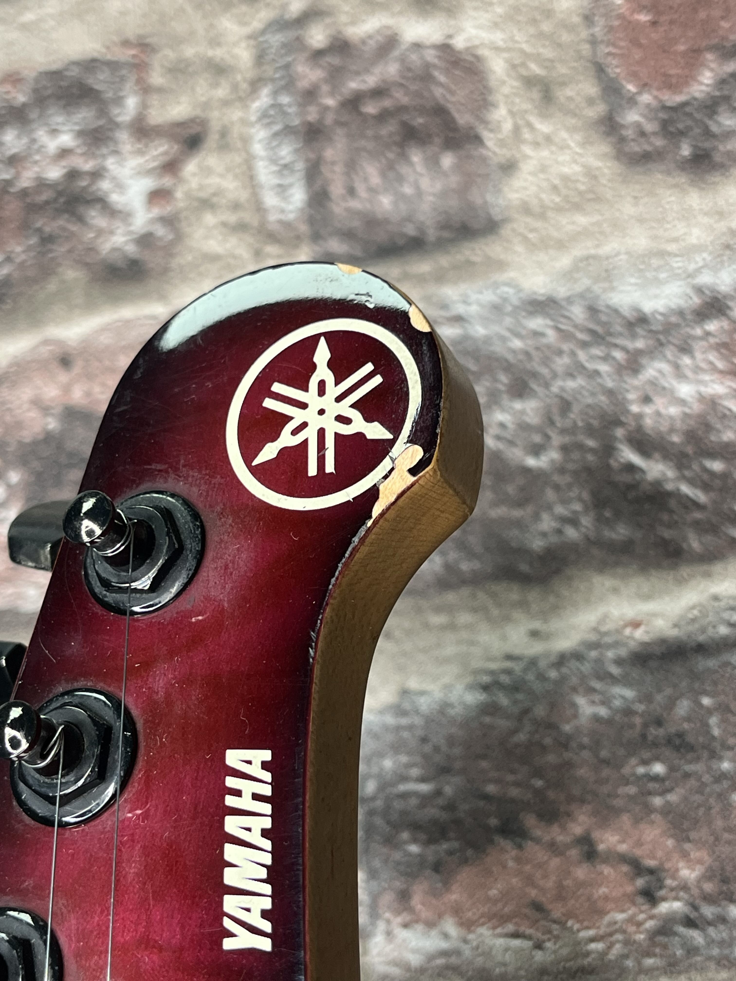 Yamaha PAC 821 DX Magenta Burst OCCASION