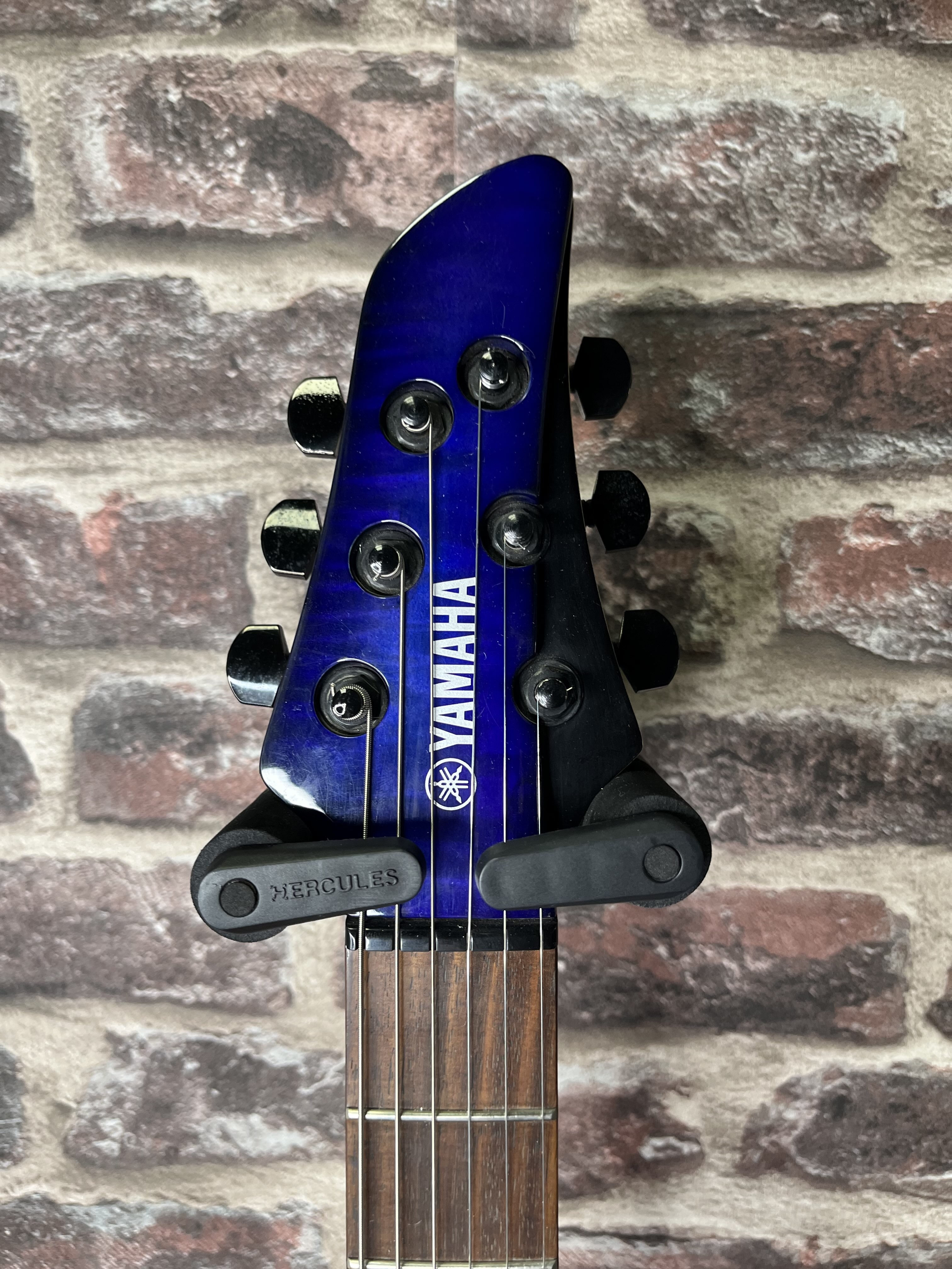 Yamaha RGX 620 Z Deep Blue Burst OCCASION