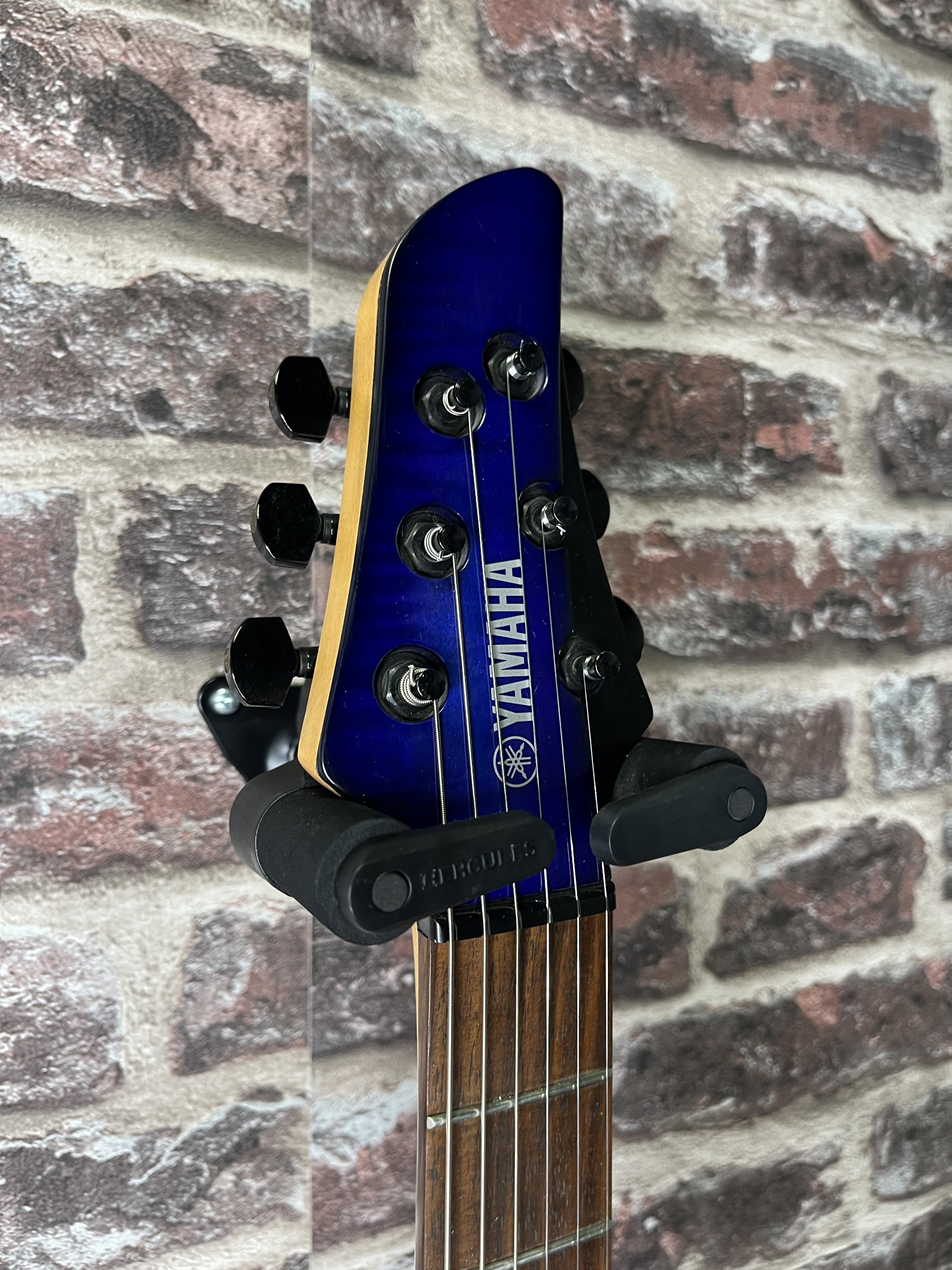 Yamaha RGX 620 Z Deep Blue Burst OCCASION