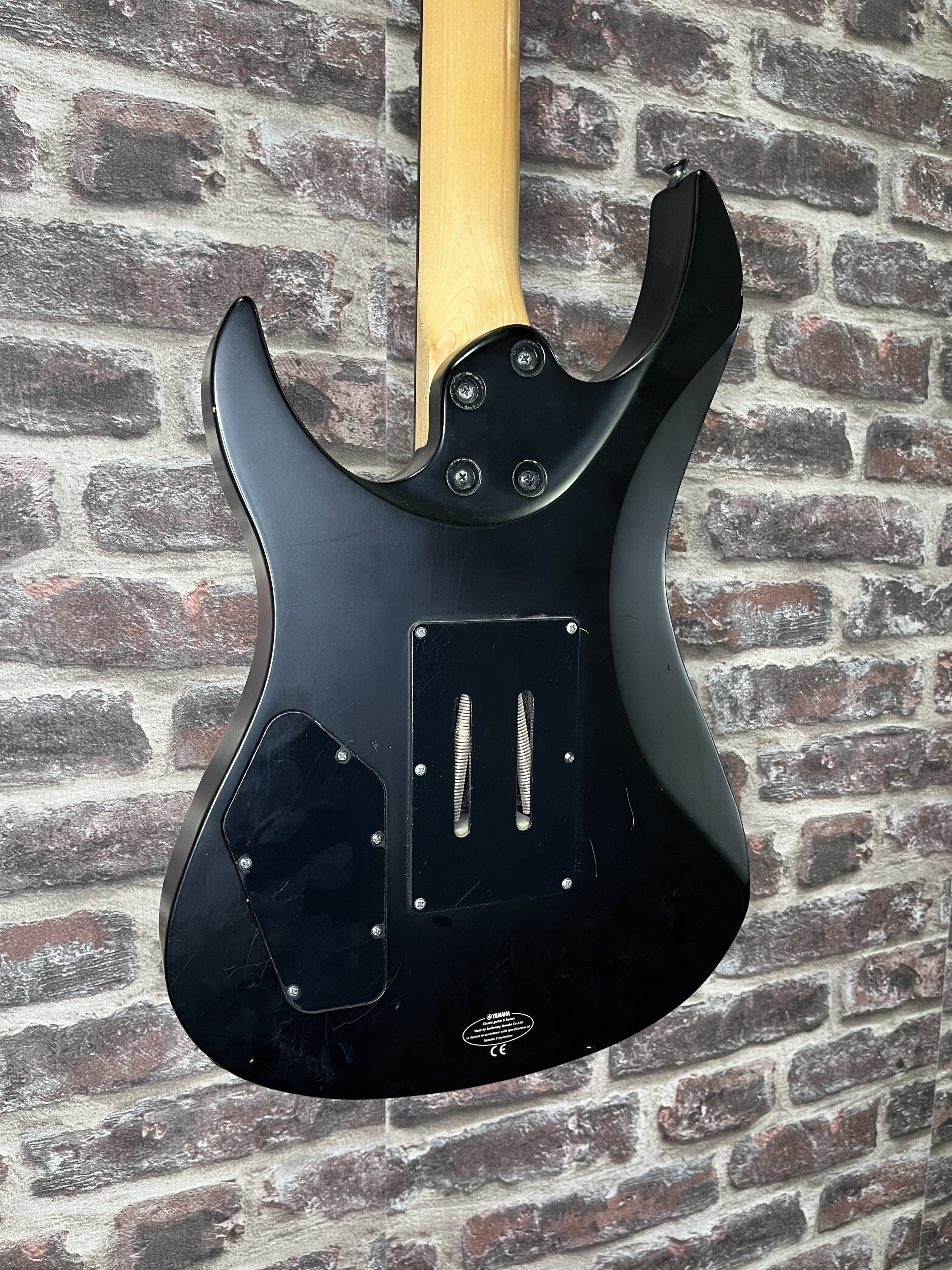 Yamaha RGX 220 Black OCCASION