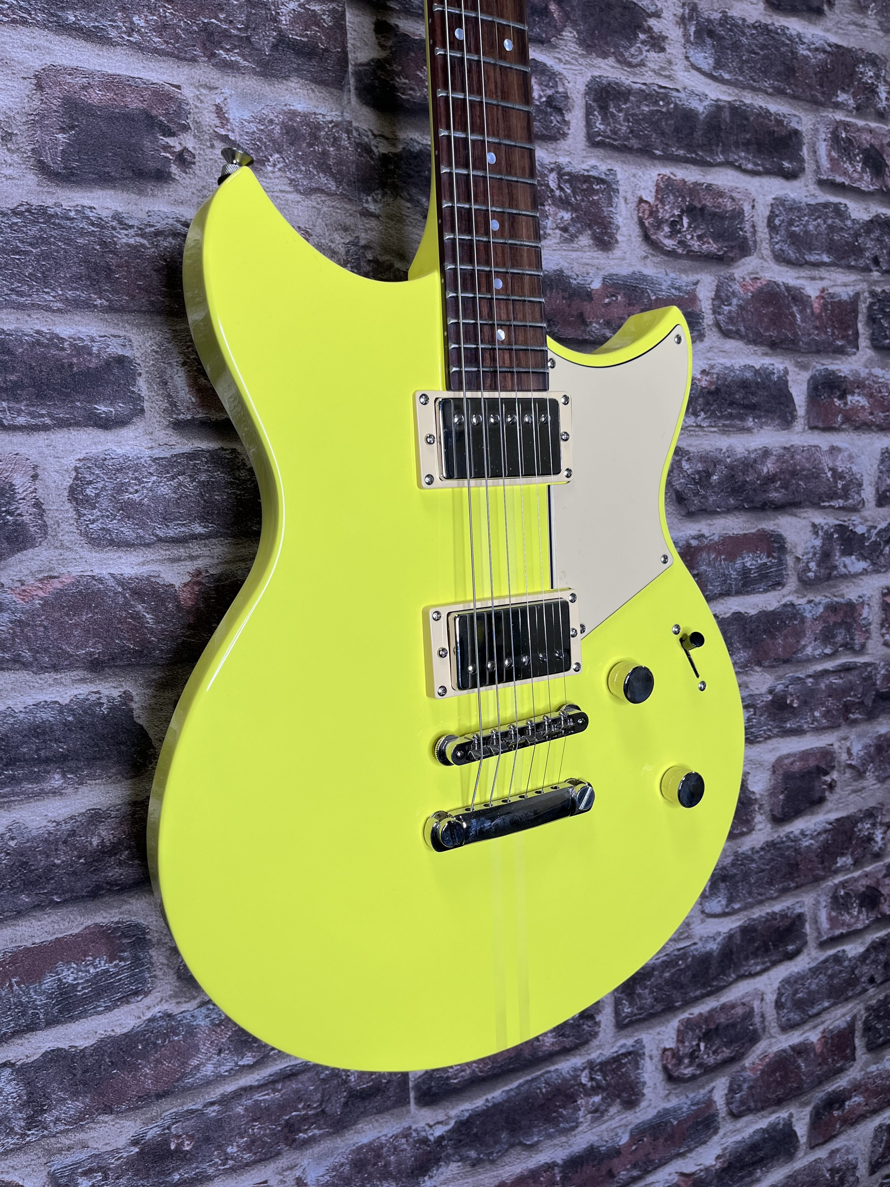 Yamaha RSE20 Revstar Element Neon Yellow
