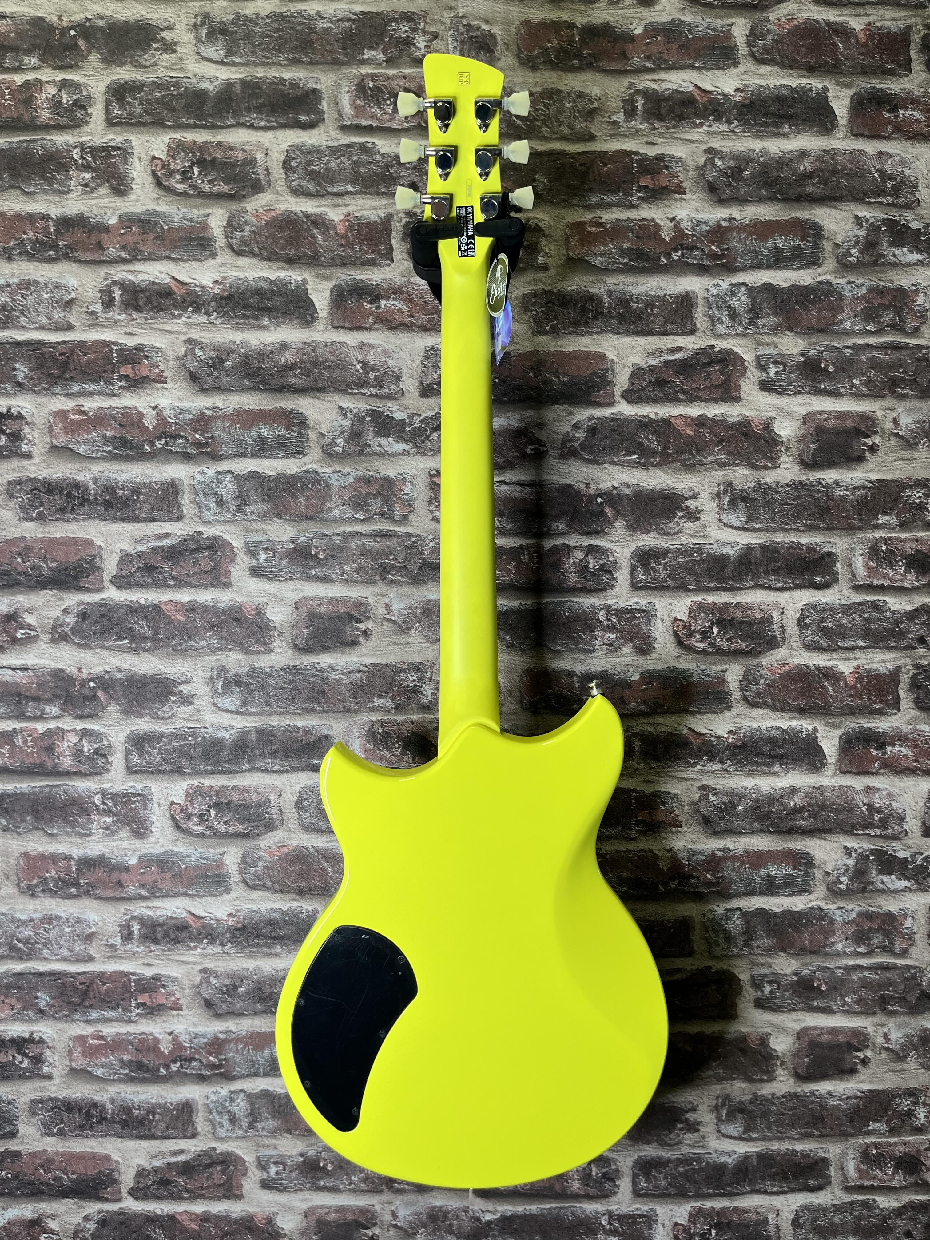 Yamaha RSE20 Revstar Element Neon Yellow