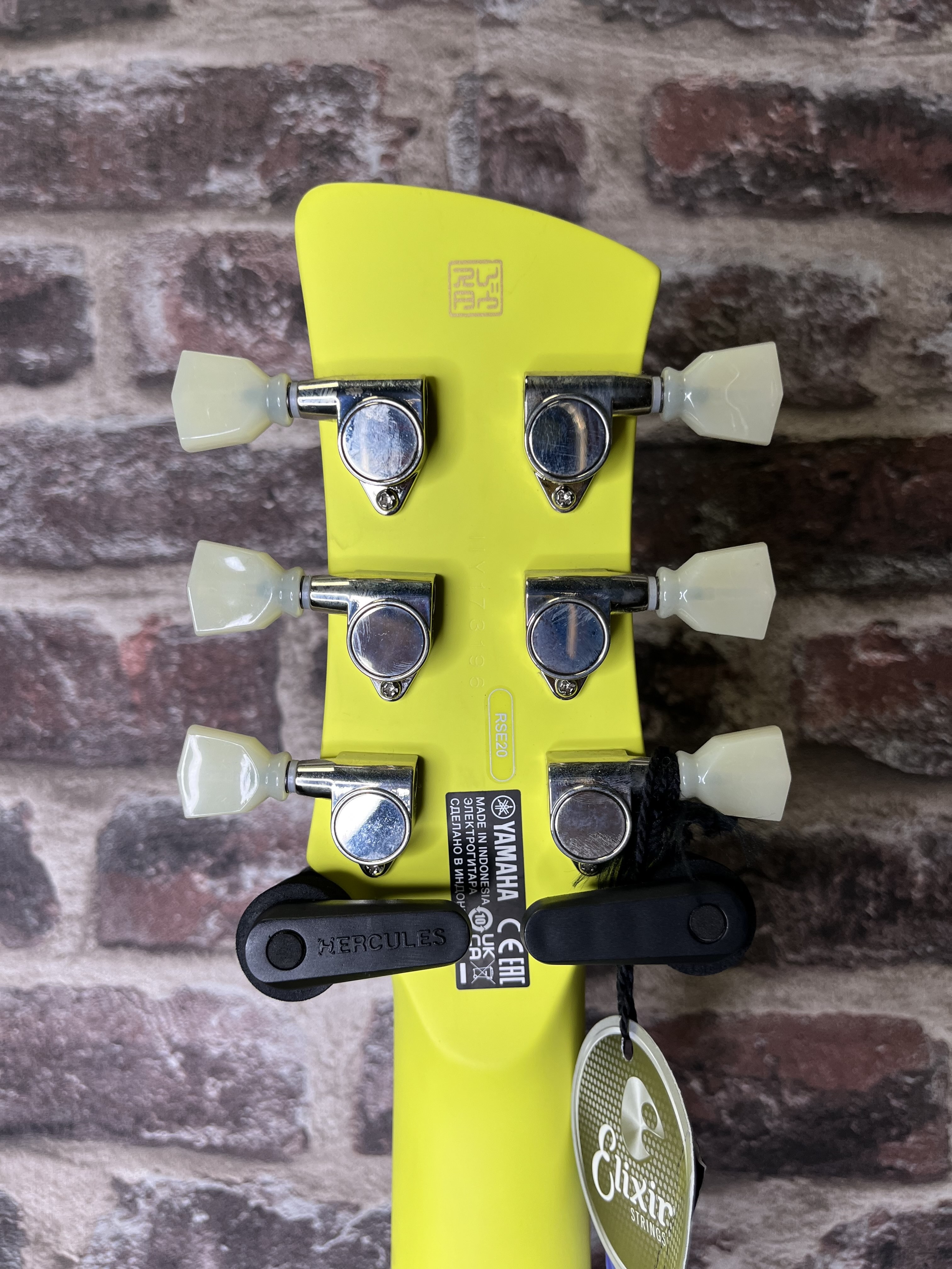 Yamaha RSE20 Revstar Element Neon Yellow
