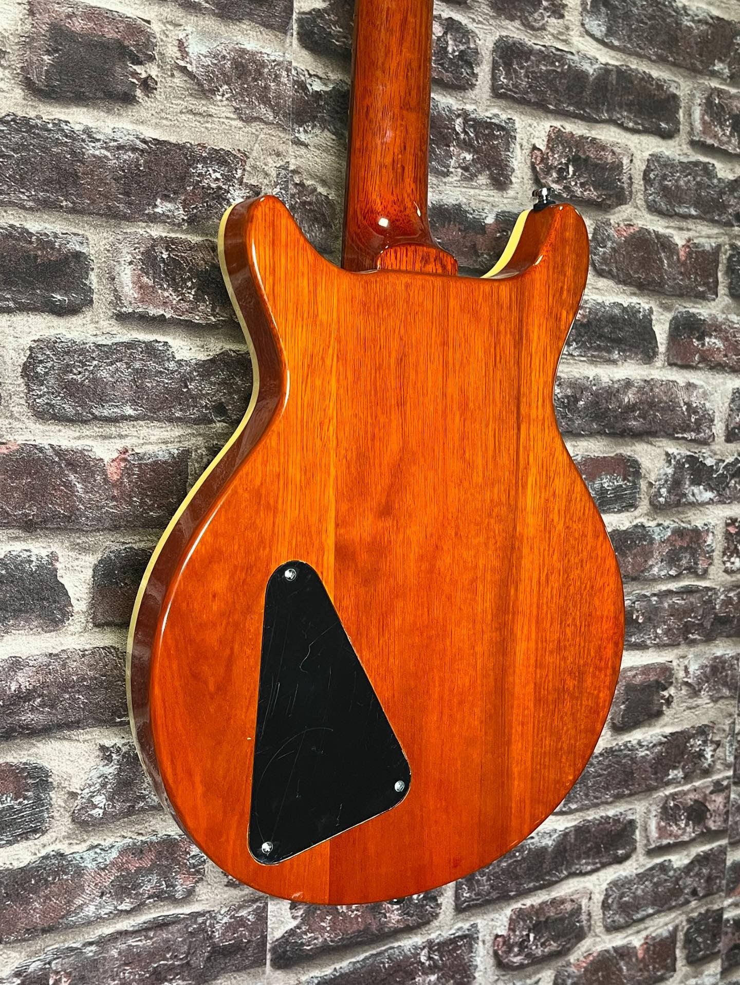 Hamer Sunburst A/T P90 Cherry Sunburst