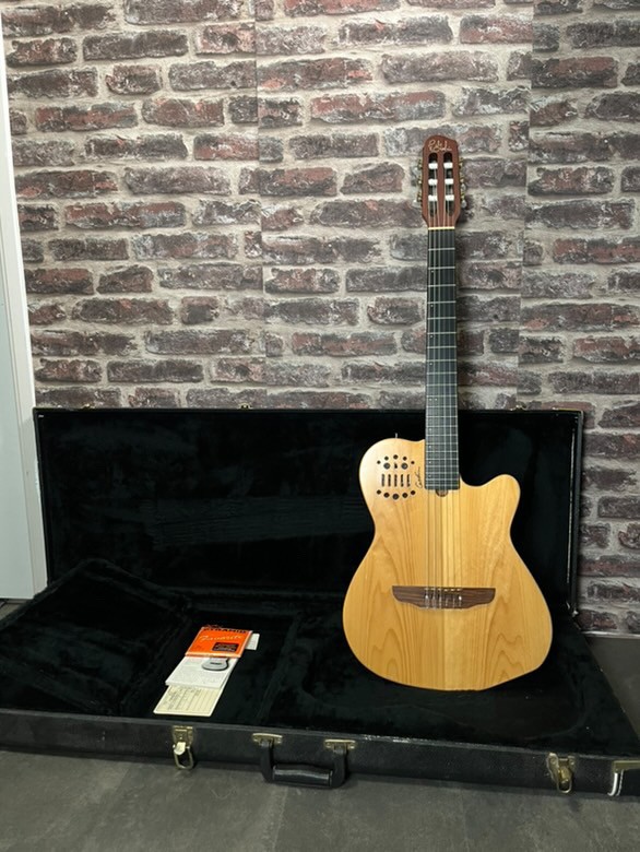 Godin Multiac ACS‑SA OCCASION
