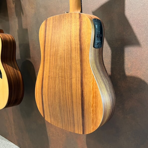 Taylor BTe‑Koa (Baby Taylor électro-acoustique)