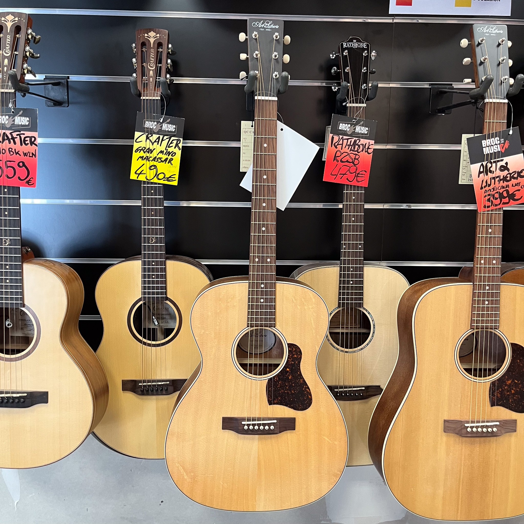 Art Et Lutherie Legacy Natural EQ