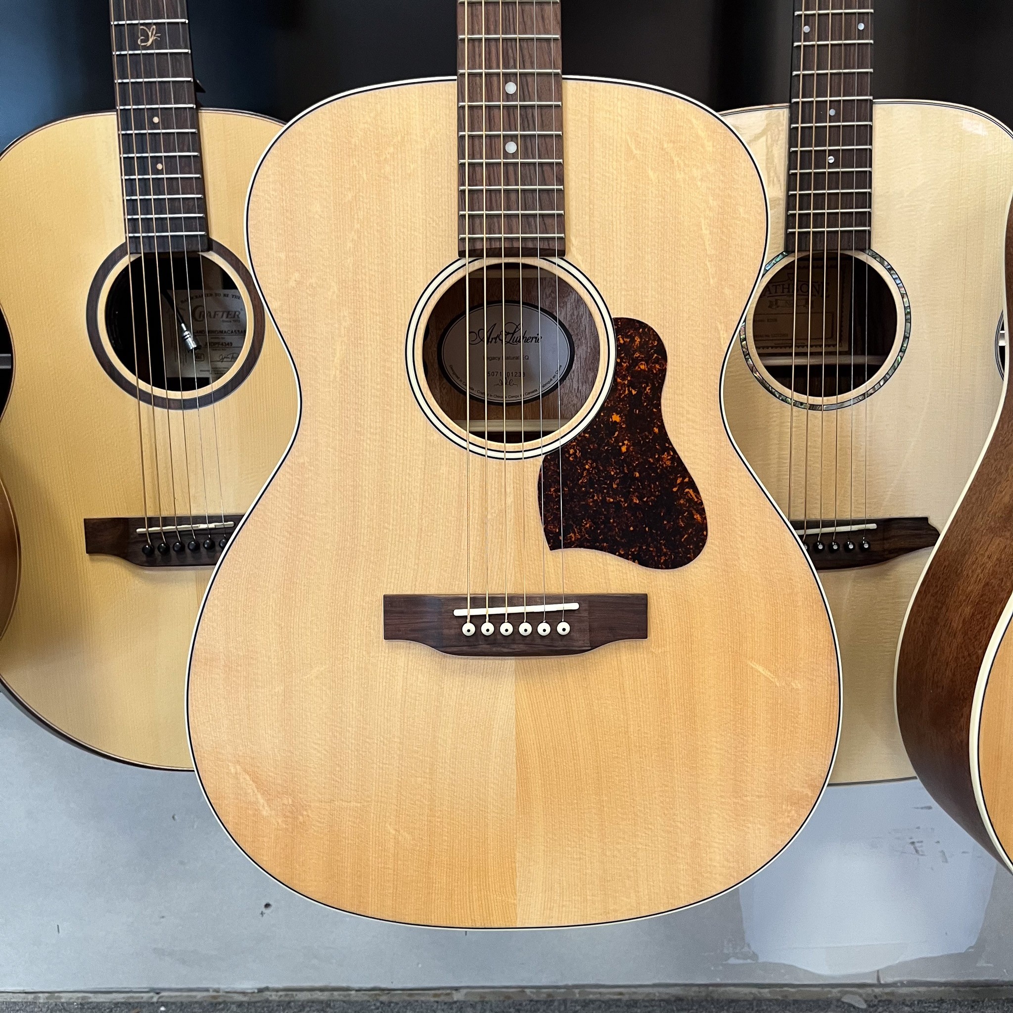 Art Et Lutherie Legacy Natural EQ