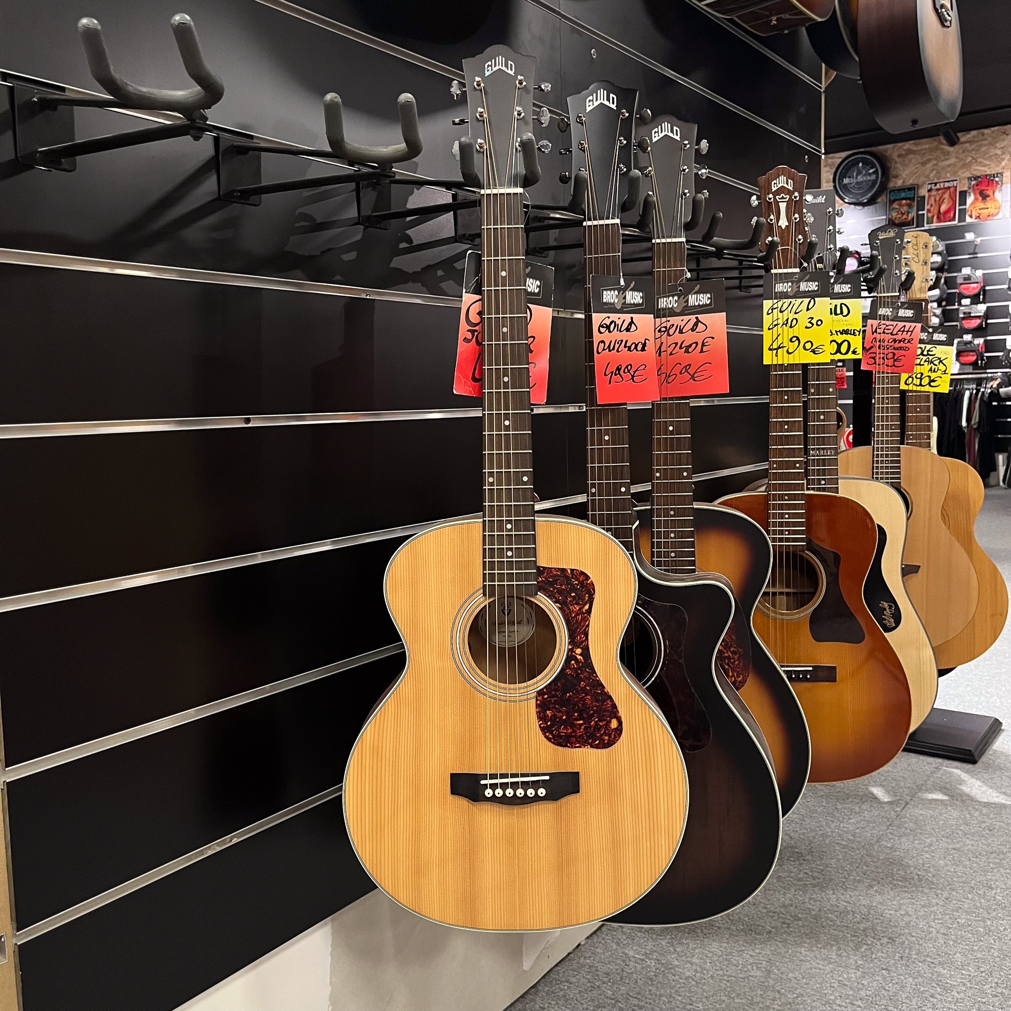 Guild Jumbo Junior Mahogany