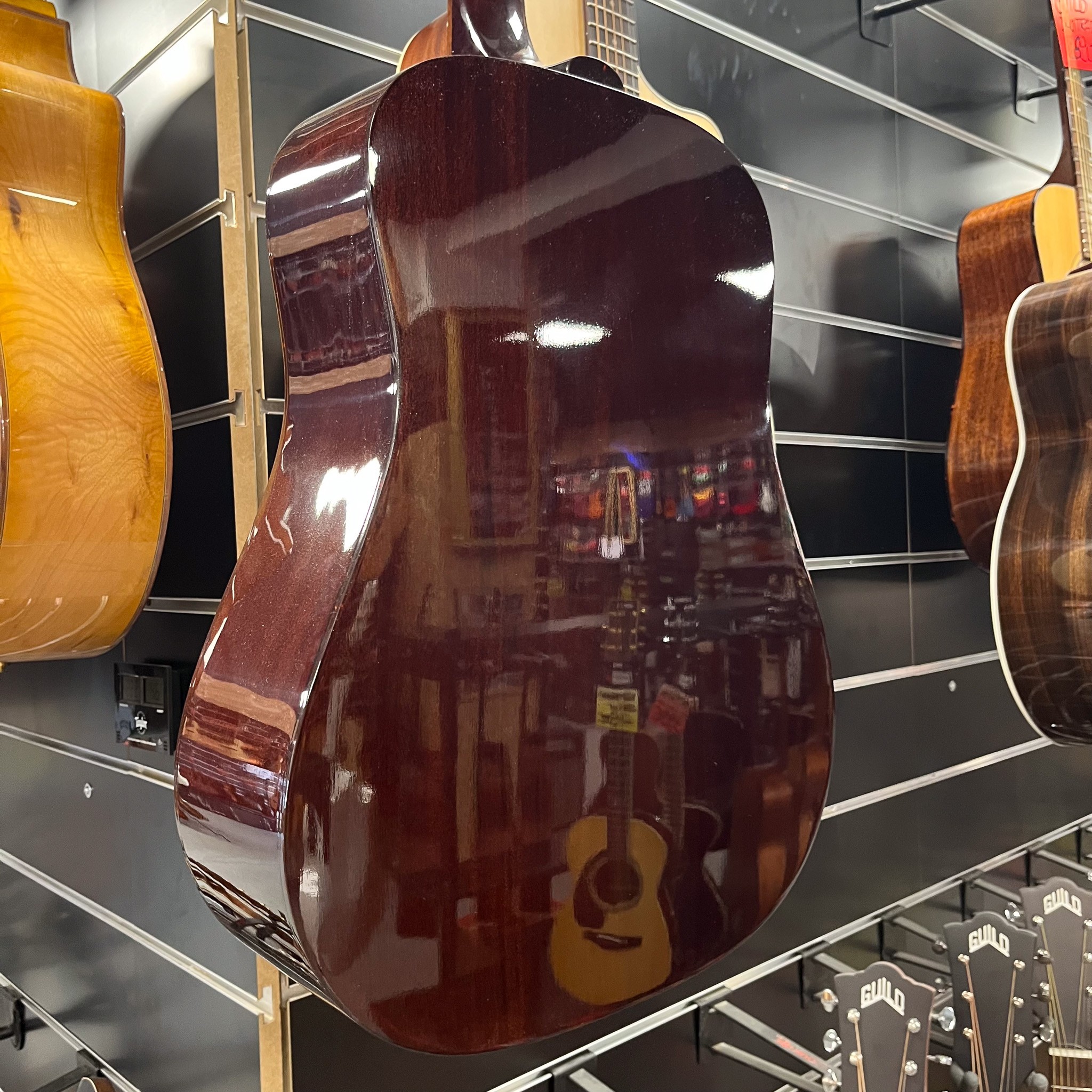Guild D‑40 Traditional