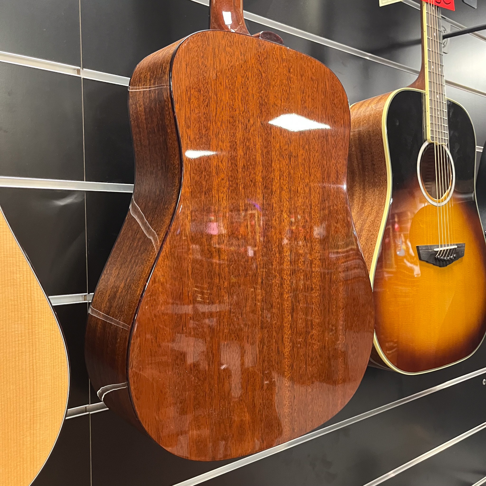 Guild D‑40 Traditional