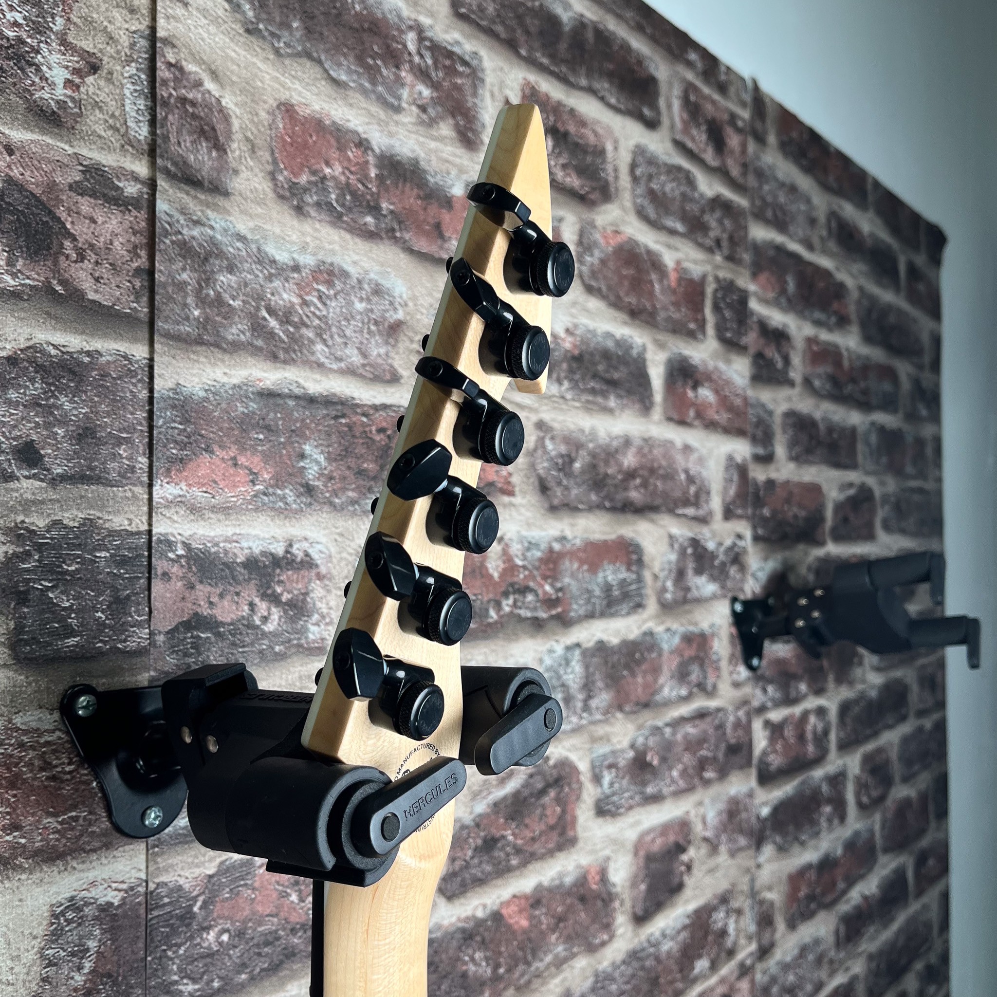 Ormsby Hype GTR Multi Scale Blue Burst