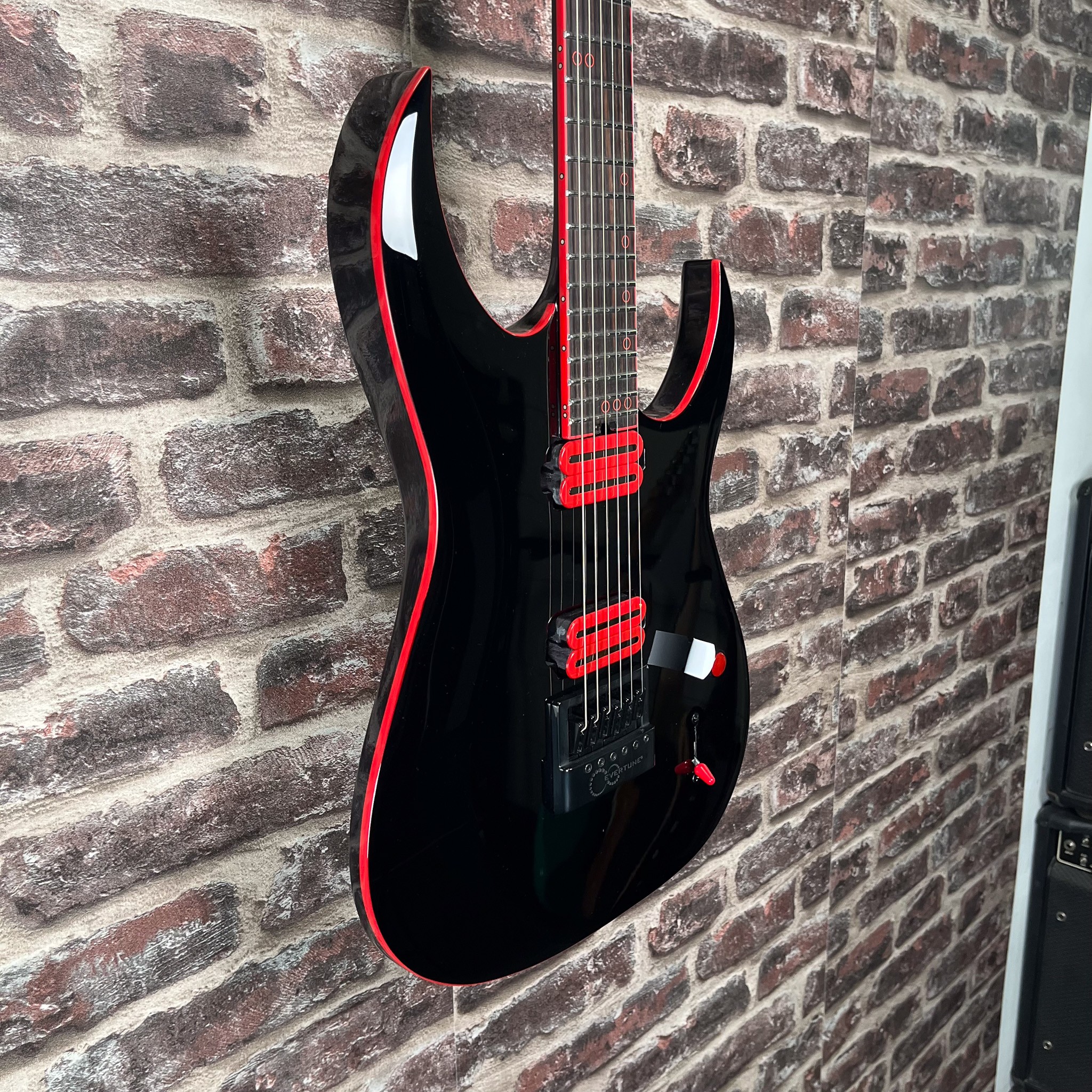 Schecter Sunset‑6 EverTune Red Dawn