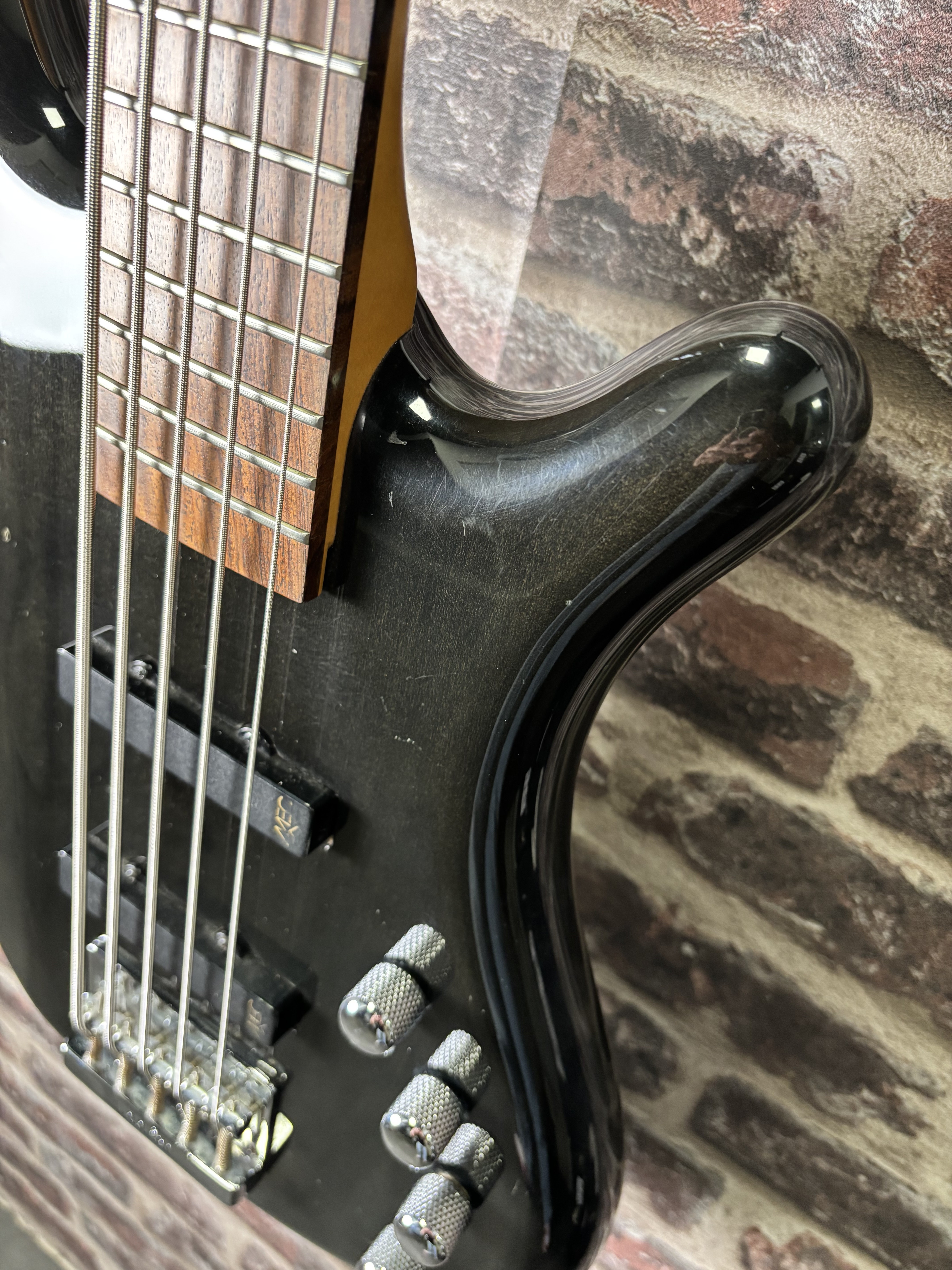 Warwick Rockbass Corvette V Black OCCASION