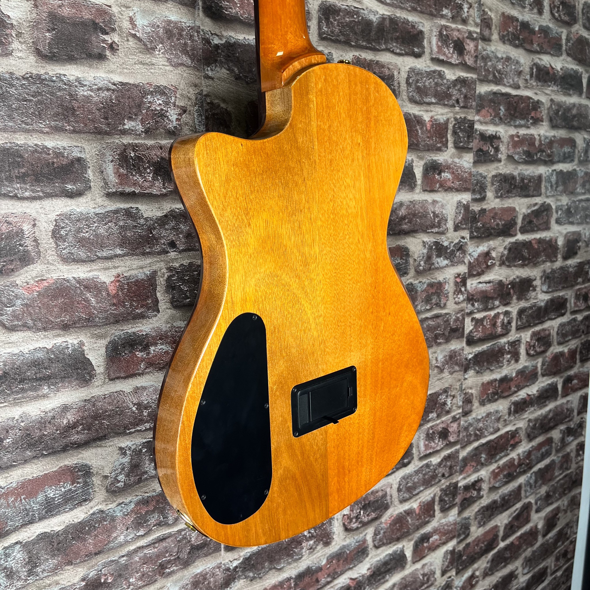 Cordoba Stage Limited Garnet