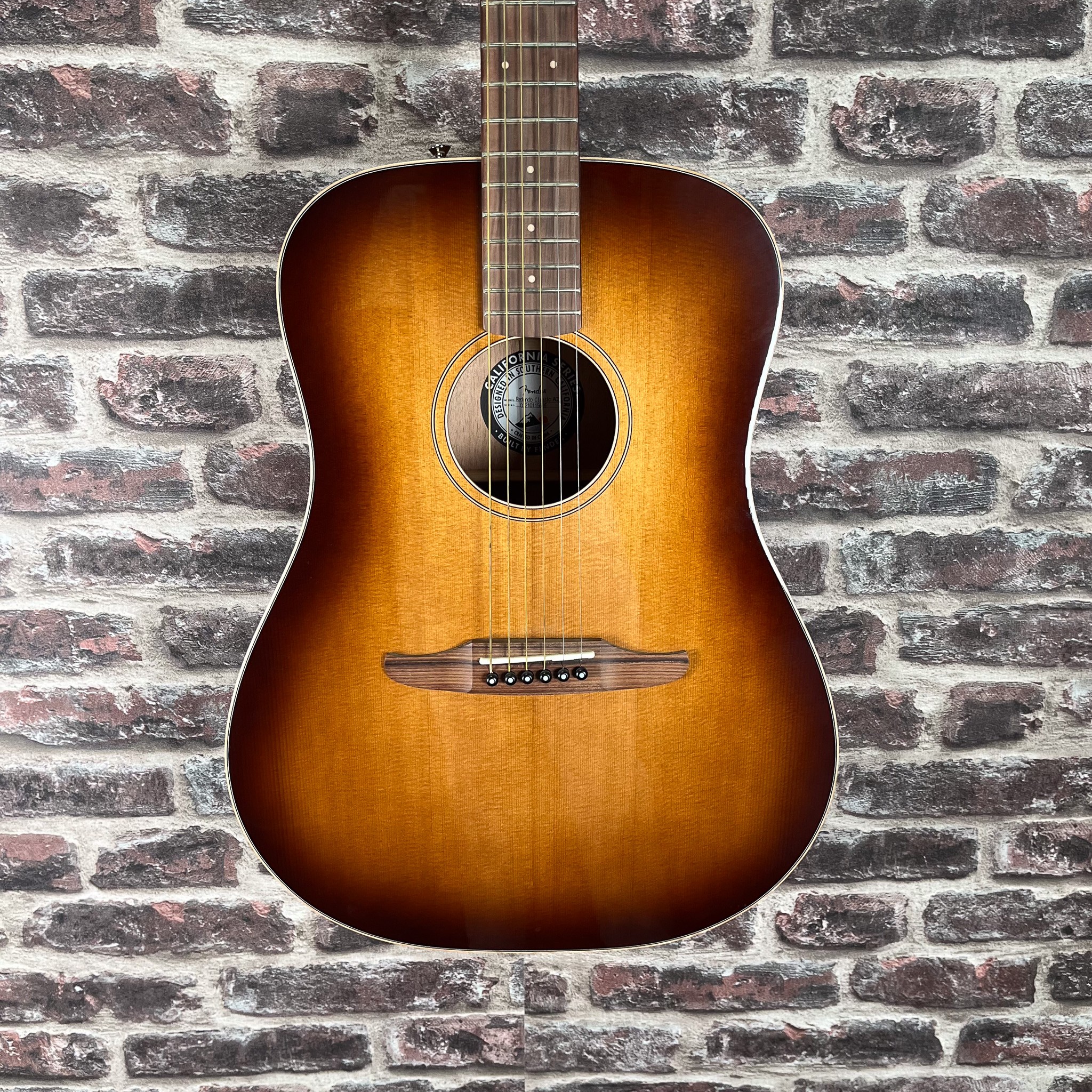 Fender Redondo Classic Aged Cognac Burst