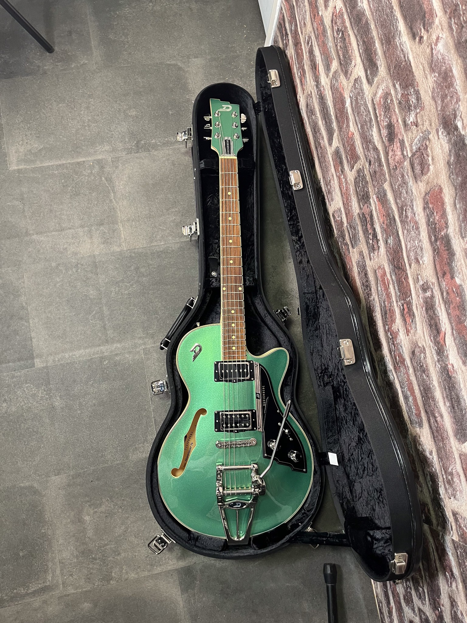 Duesenberg Starplayer TV Duo‑Tone HBG