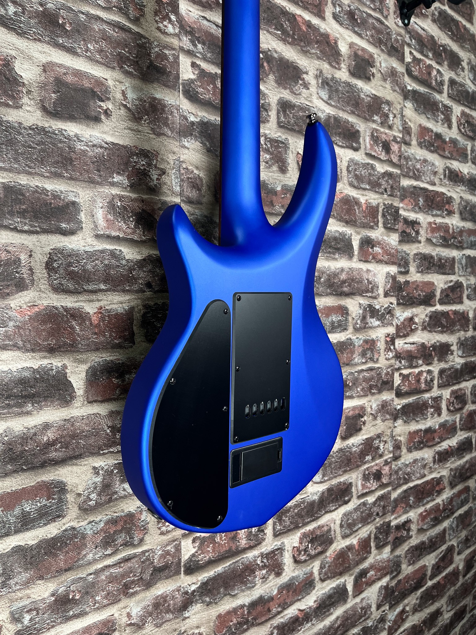 Sterling by Music Man John Petrucci Majesty 100 Siberian Saphire