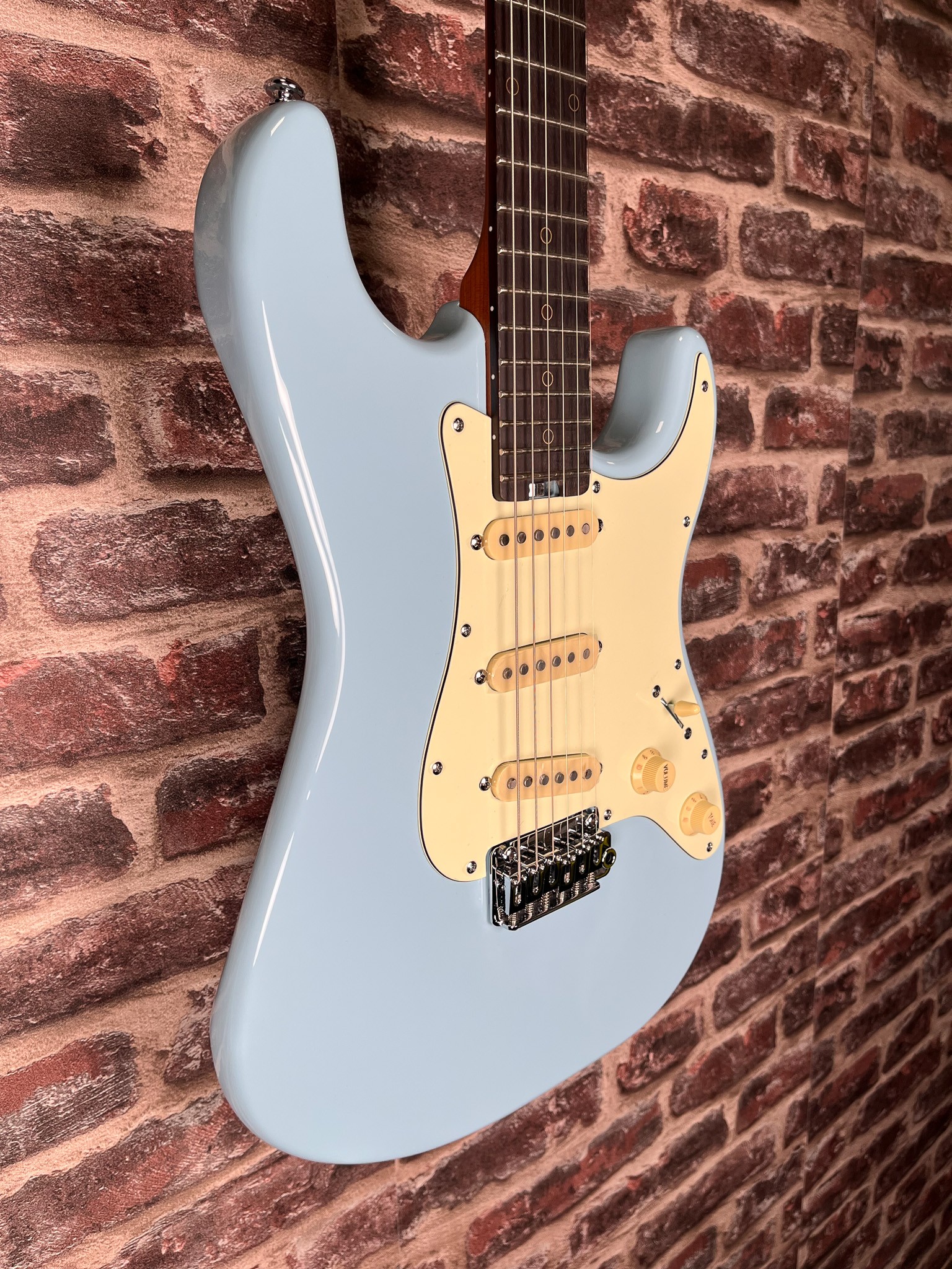 Schecter Nick Johnston Traditional SSS Atomic Frost