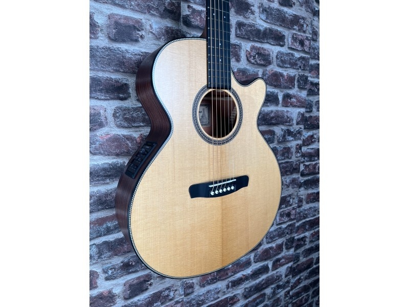 Dowina Rustica GACE OCCASION