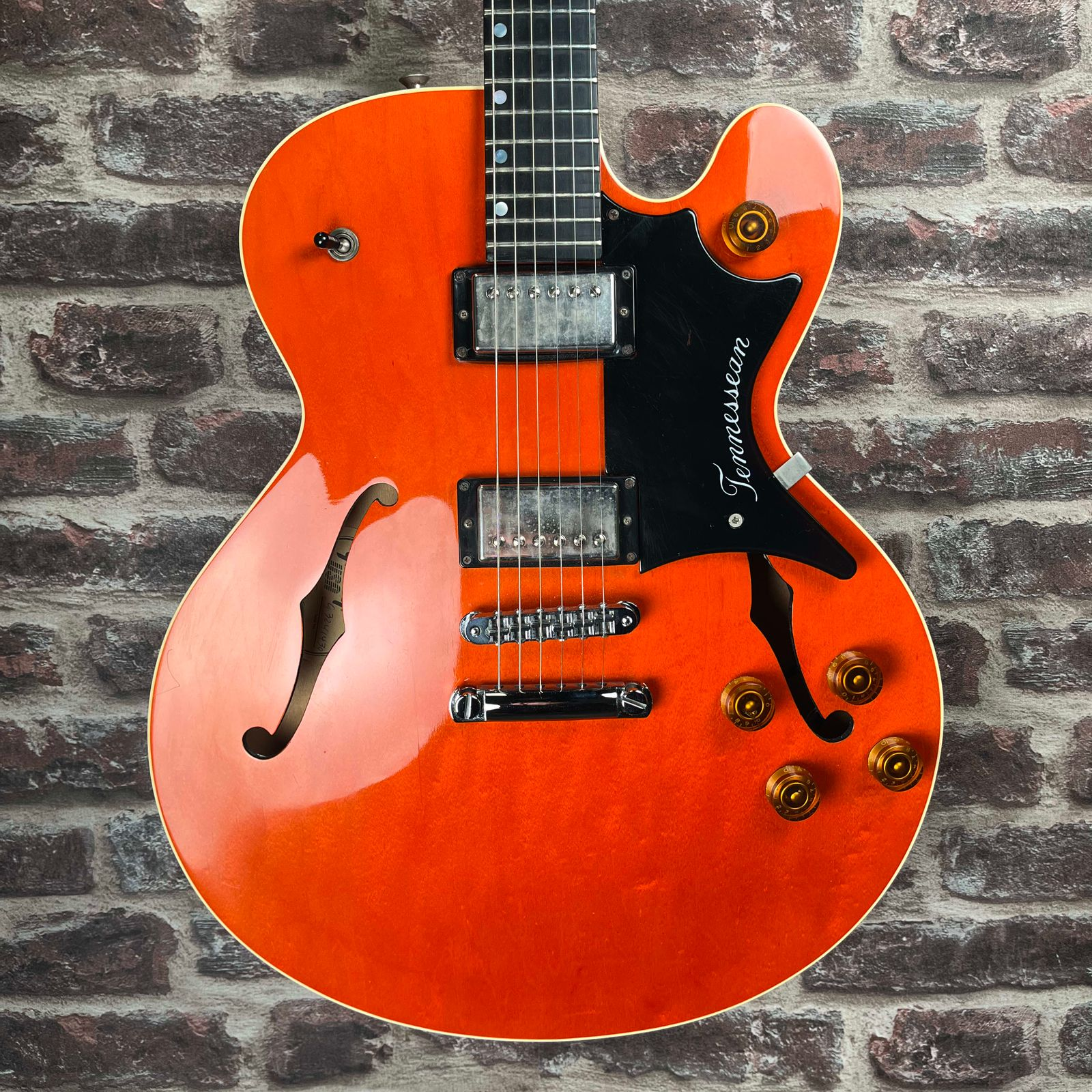 GIBSON CHET ATKINS TENNESSEAN OCCASION