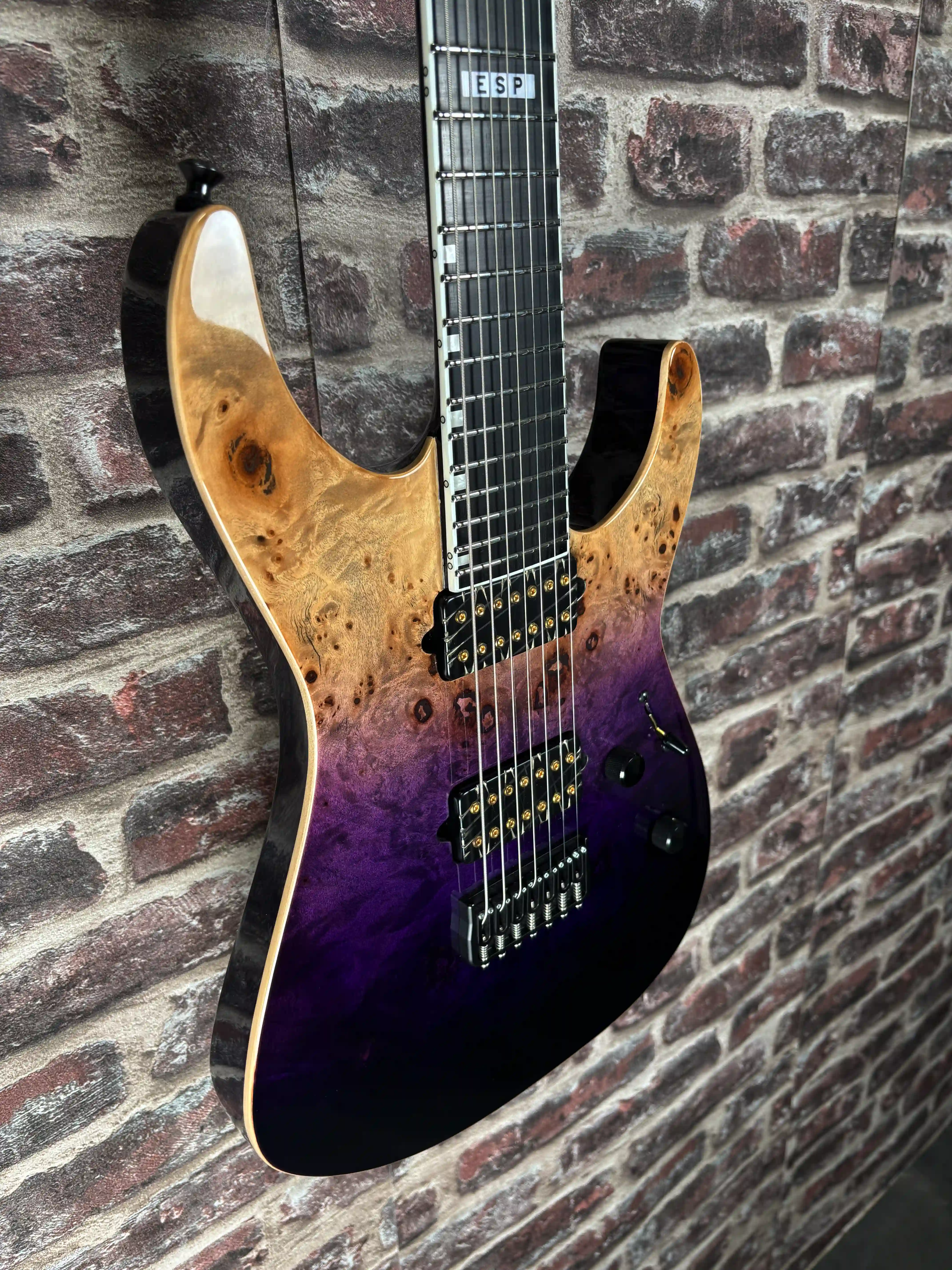 ESP E‑II M‑II‑7 NT Purple Natural Fade OCCASION