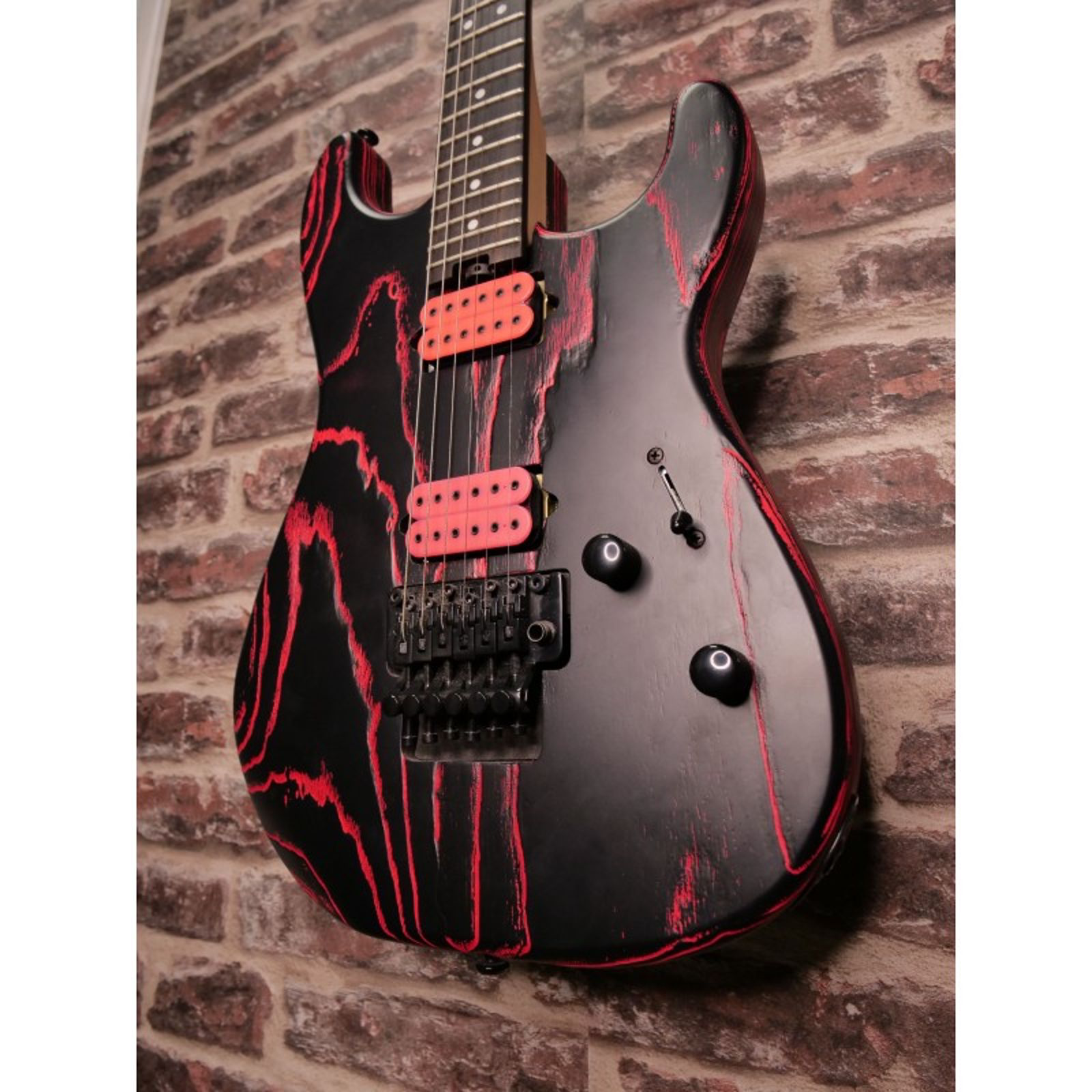 Charvel Pro‑Mod San Dimas Style 1 HH FR E Ash (Neon Pink Ash)