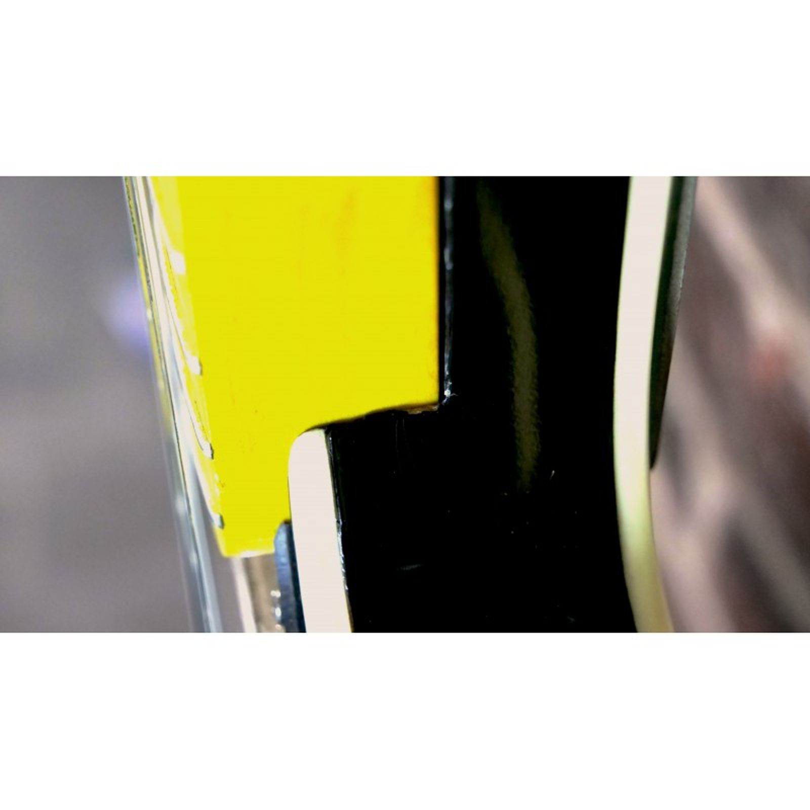 Wild Customs TV Black OCCASION