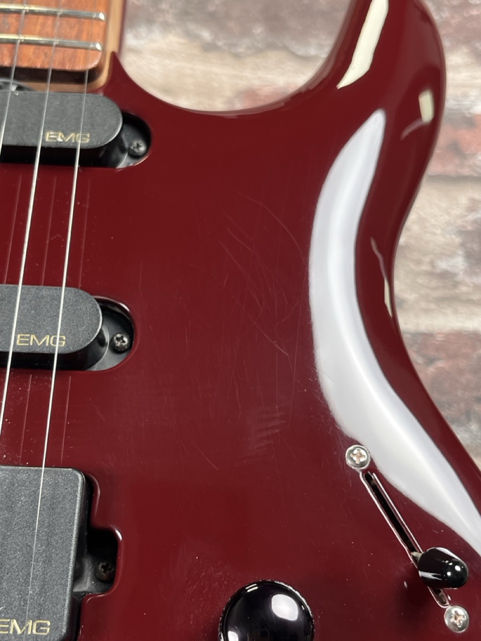 Music Man Luke II Rolls Burgundy OCCASION