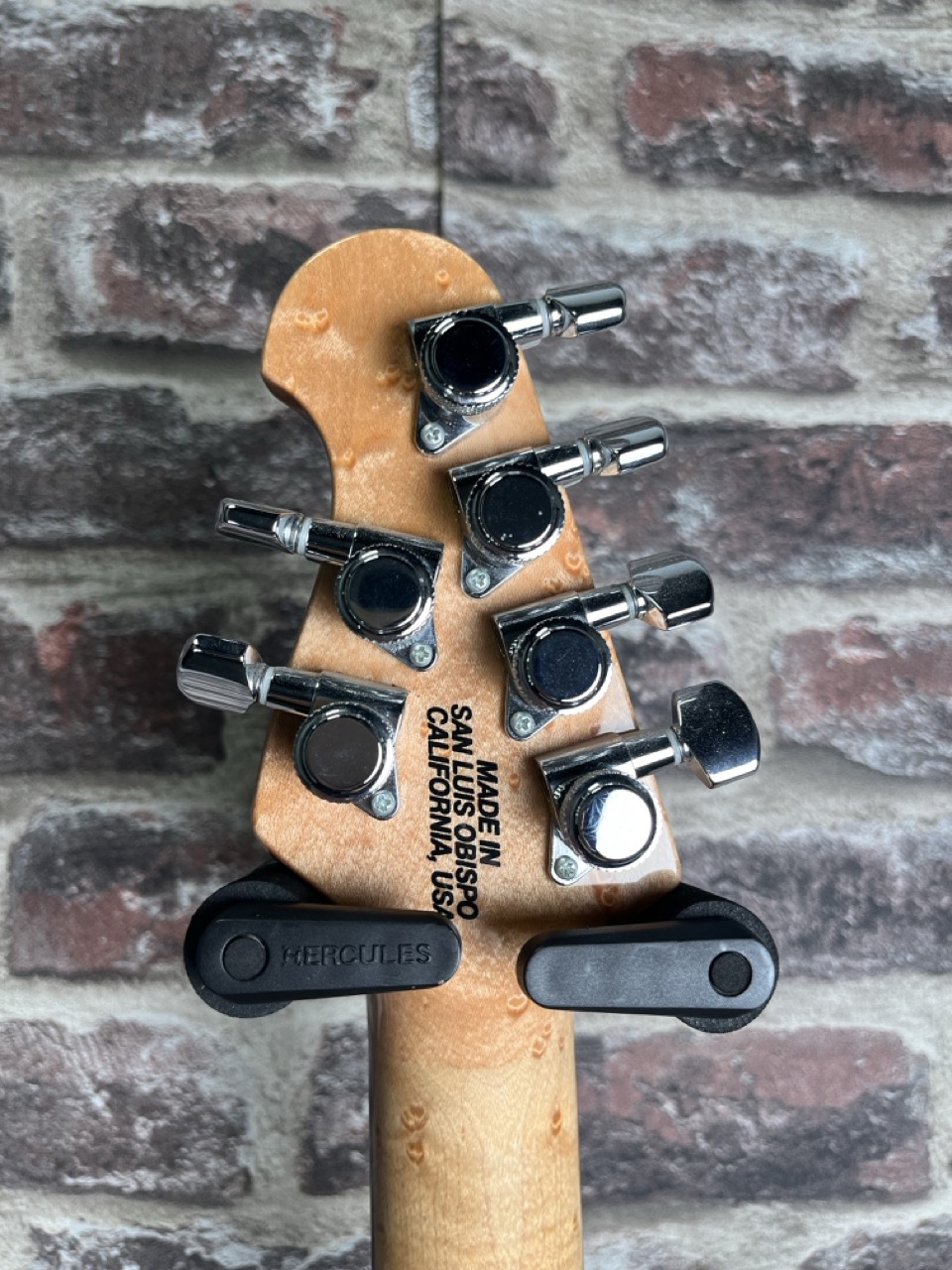 Music Man Luke II Rolls Burgundy OCCASION