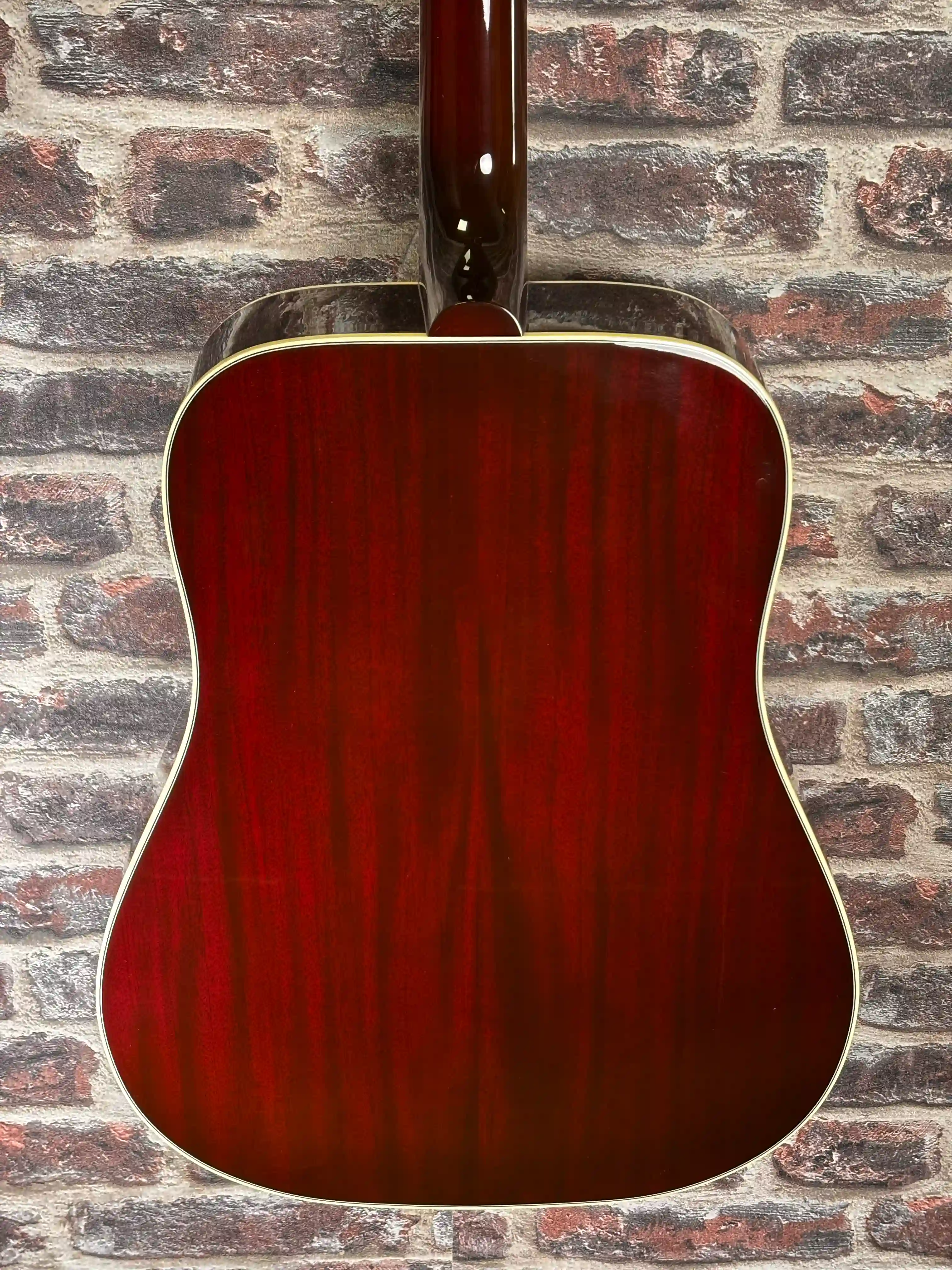 Gibson Hummingbird Standard Exclusive Wine Red