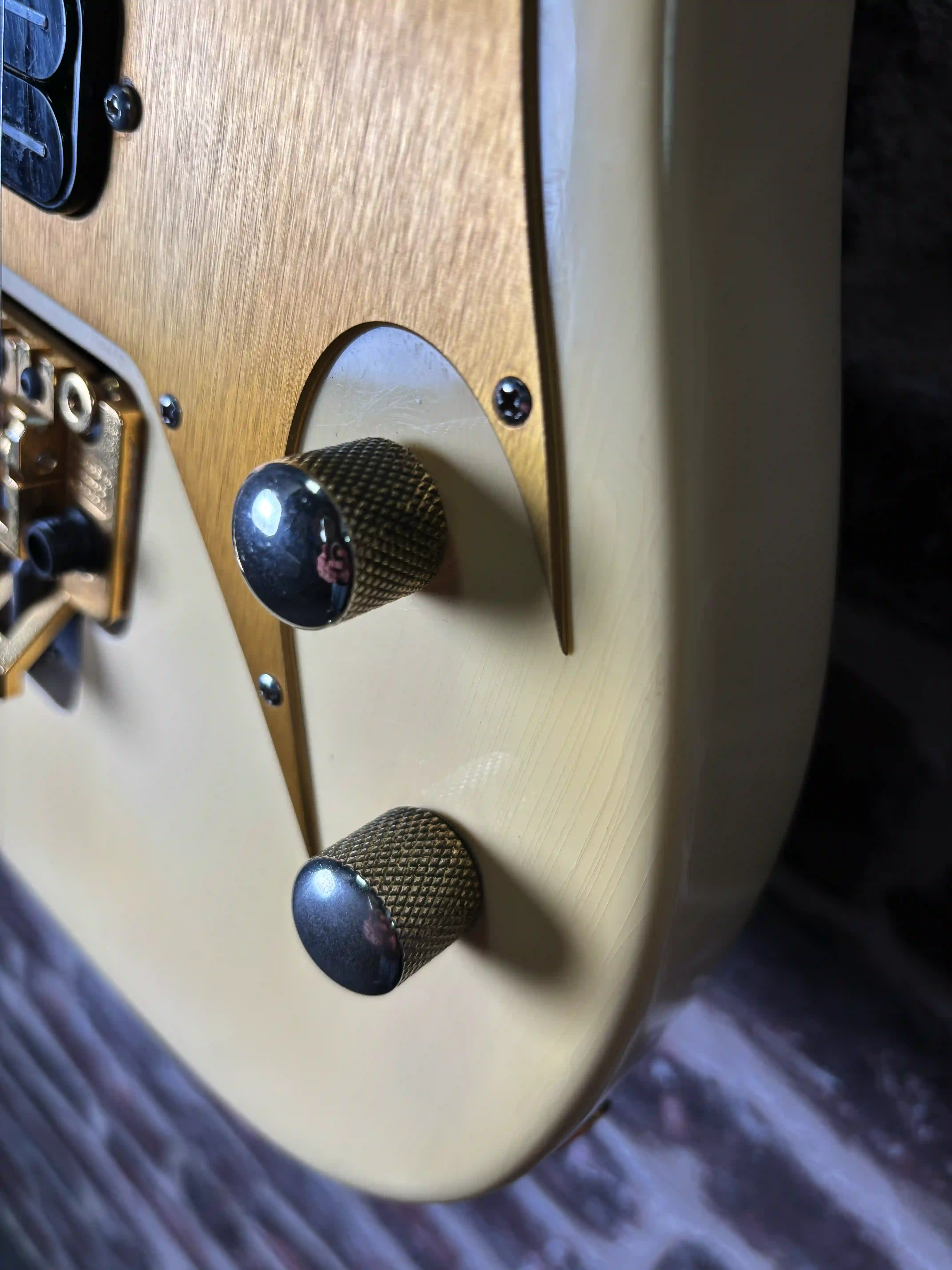 Washburn N6 Cream Bird Eyes OCCASION