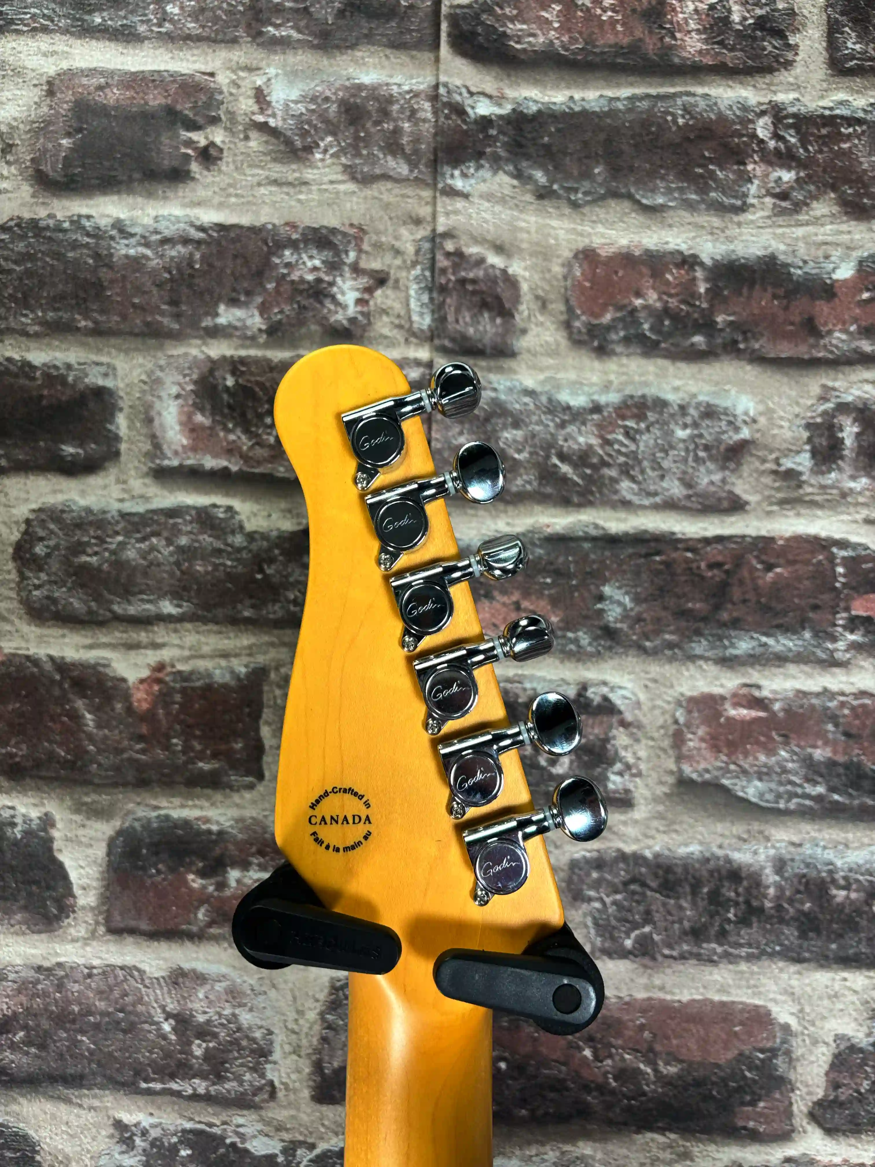 Godin G-Tour Nylon Noir Mat EQ OCCASION