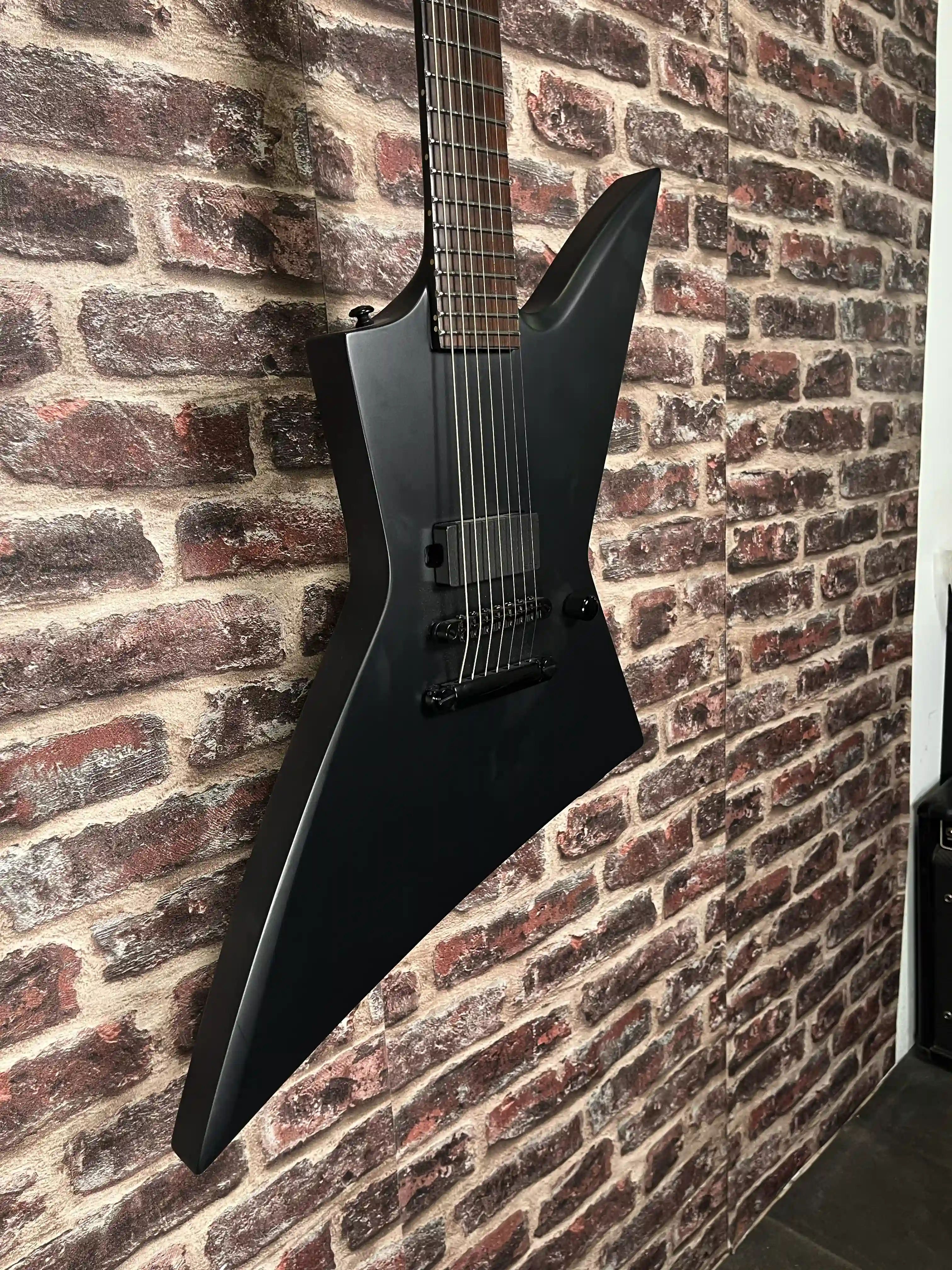 LTD EX Black Metal OCCASION