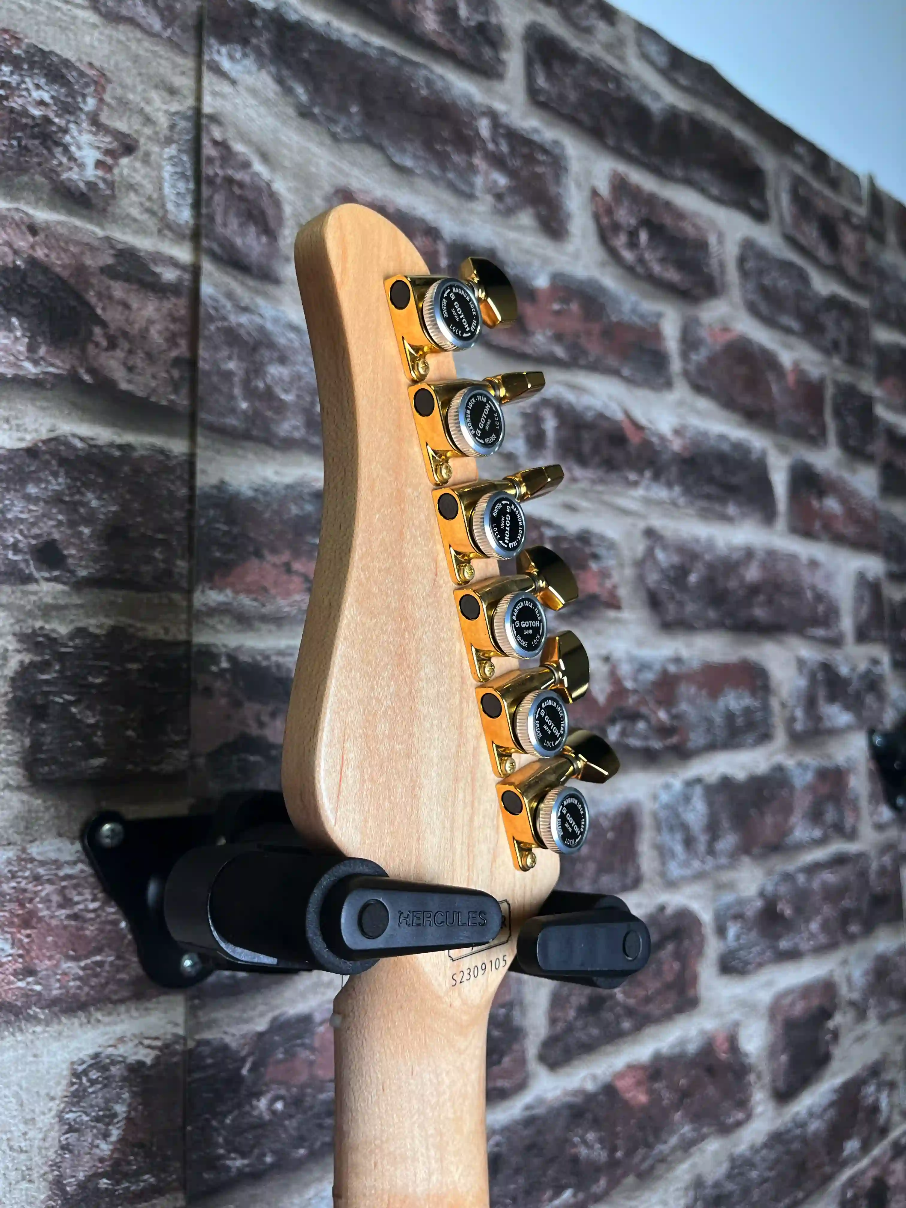 Schecter SDKC 24 GOLD JAPAN OCCASION