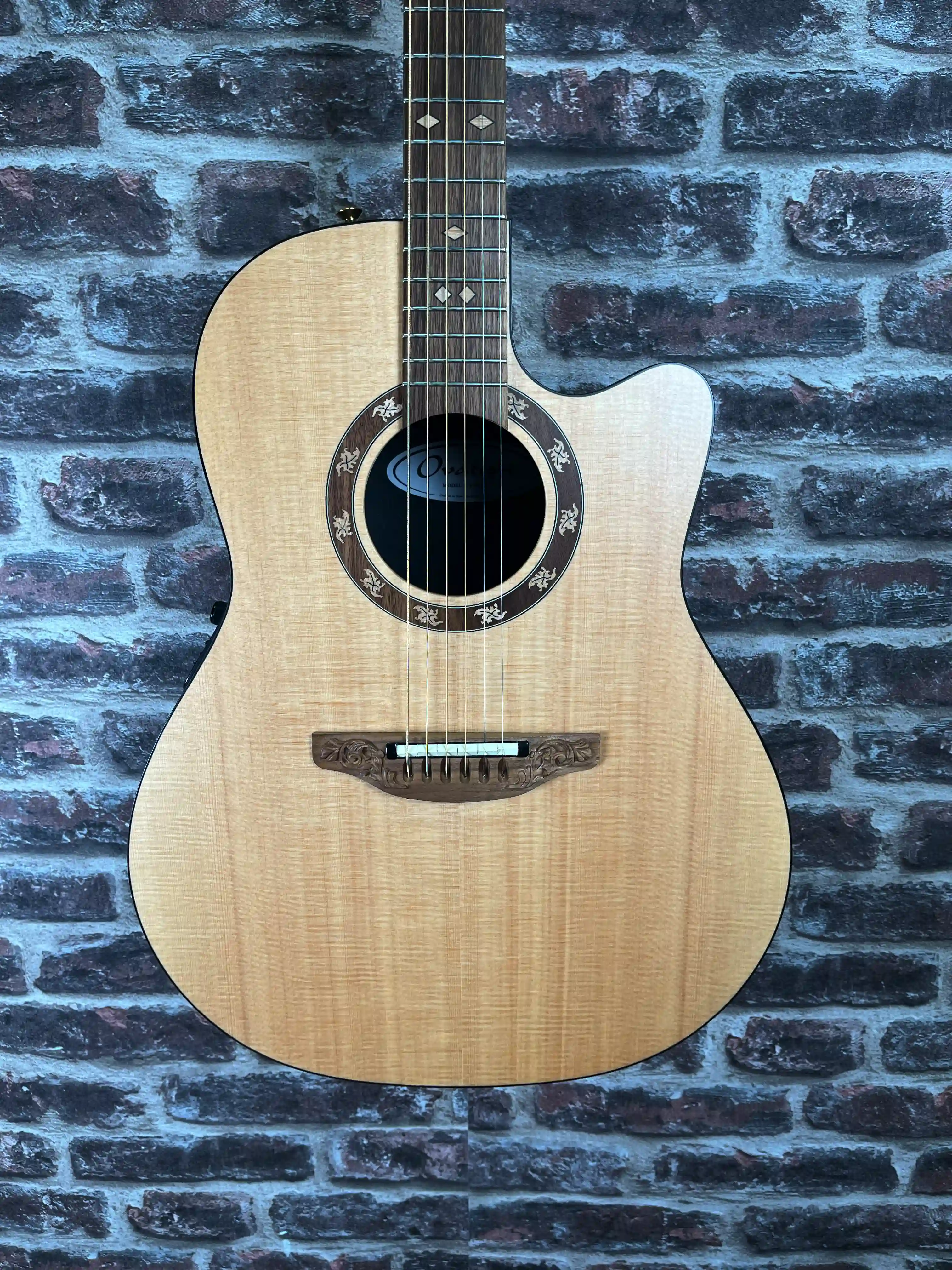 Ovation Pro Series Legend 1767‑4S‑G USA OCCASION