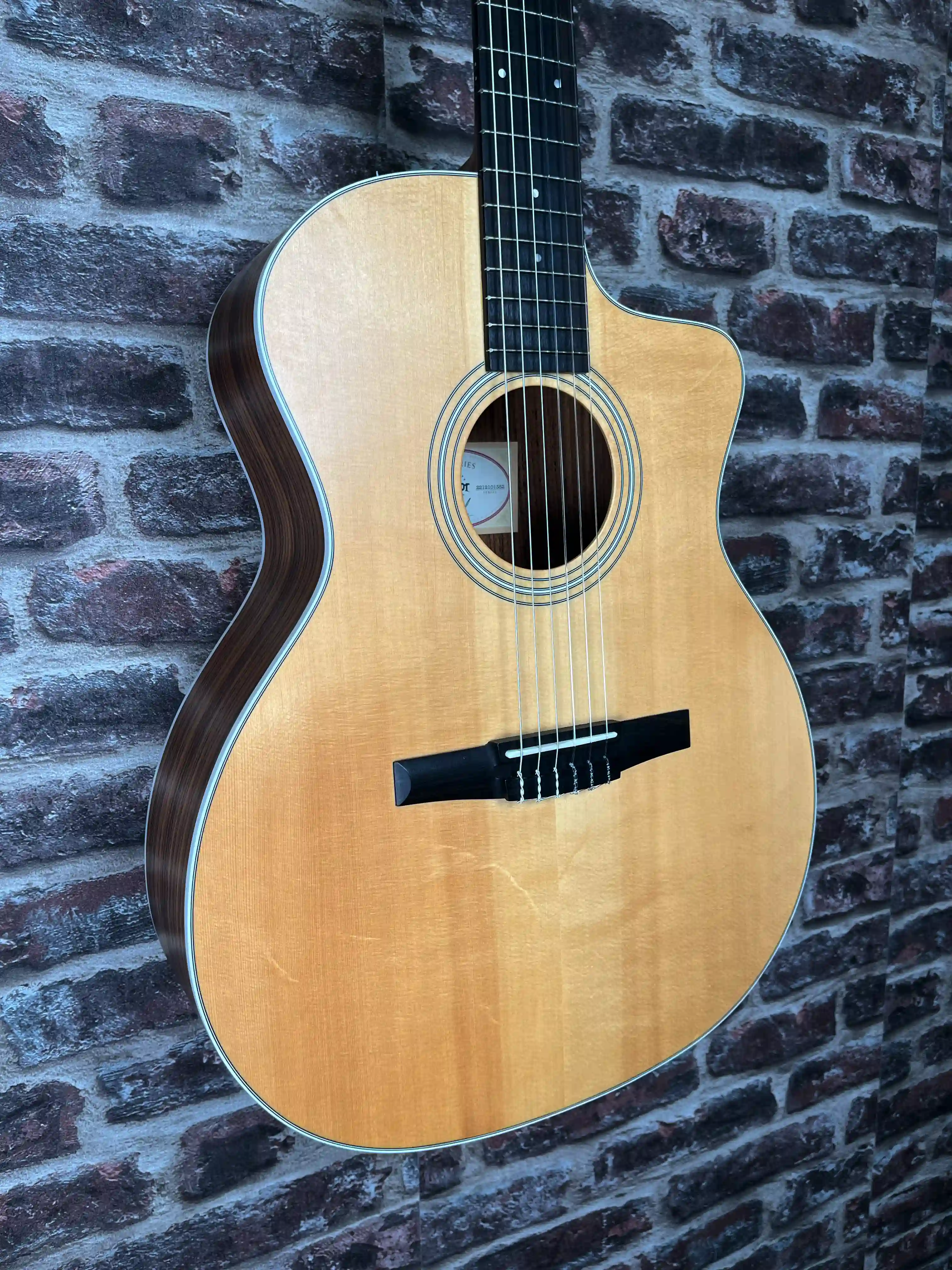Taylor 214ce‑N OCCASION