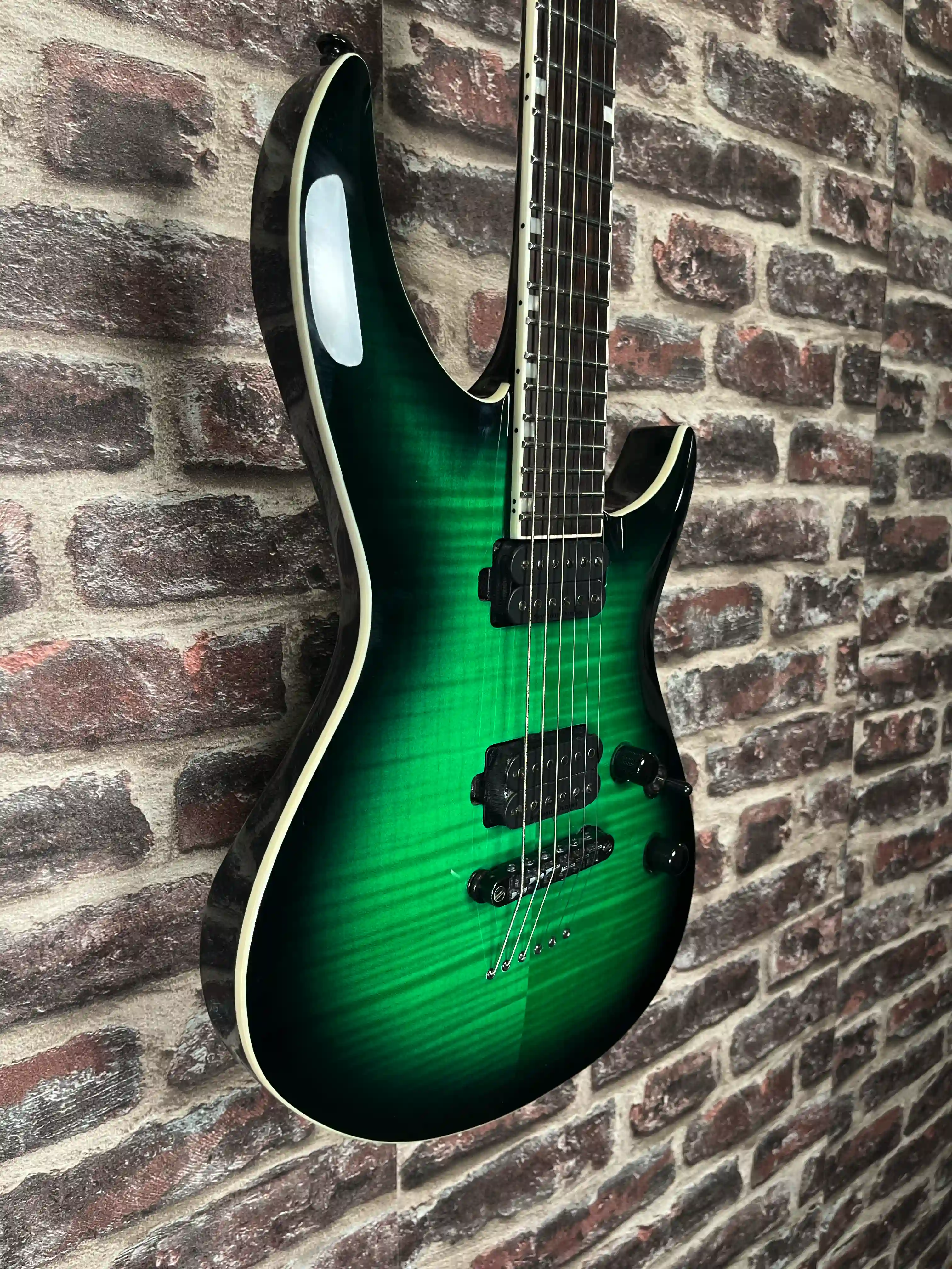 LTD H3-1000 FM Black Turqoise Burst OCCASION