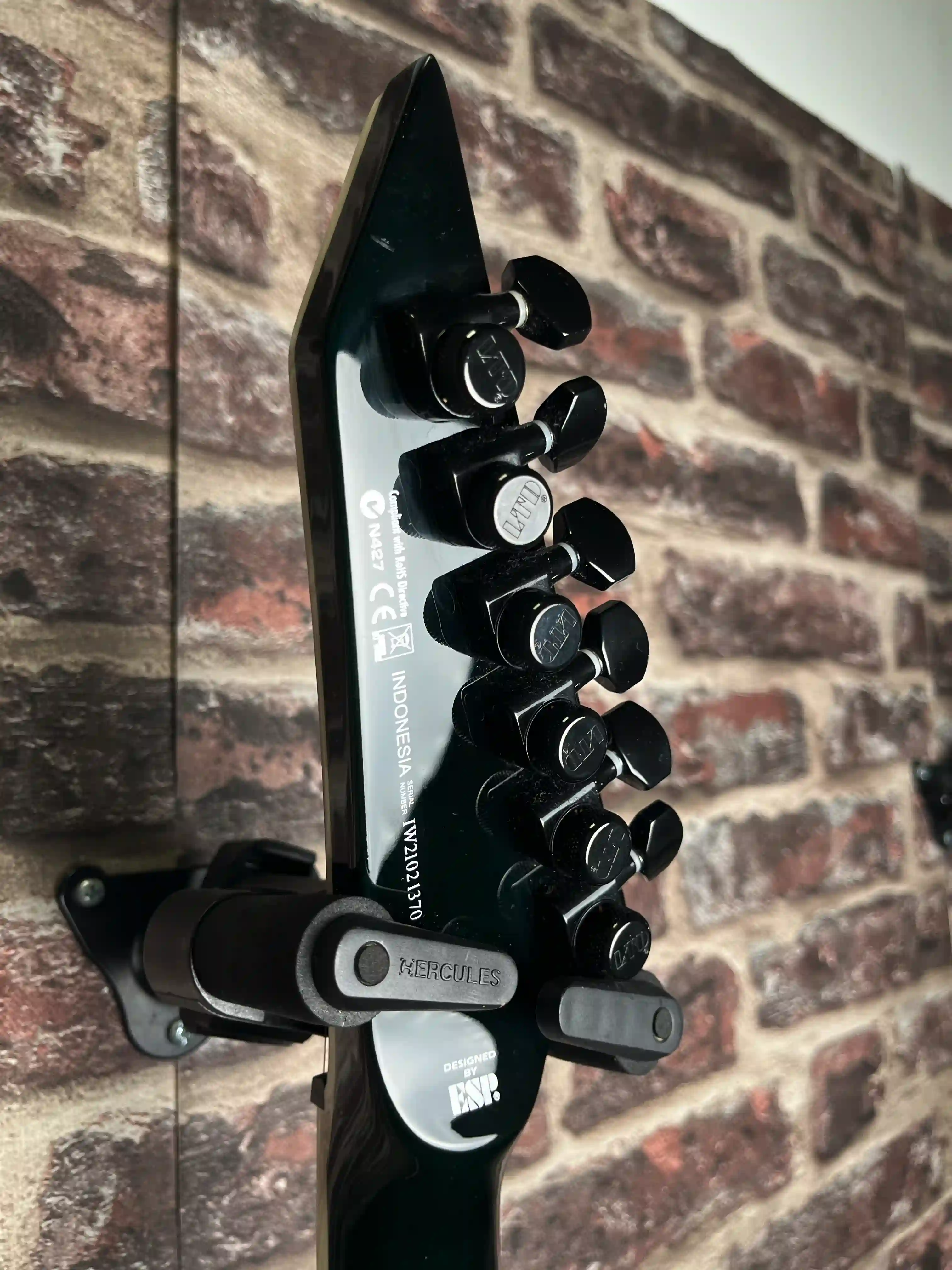 LTD H3-1000 FM Black Turqoise Burst OCCASION