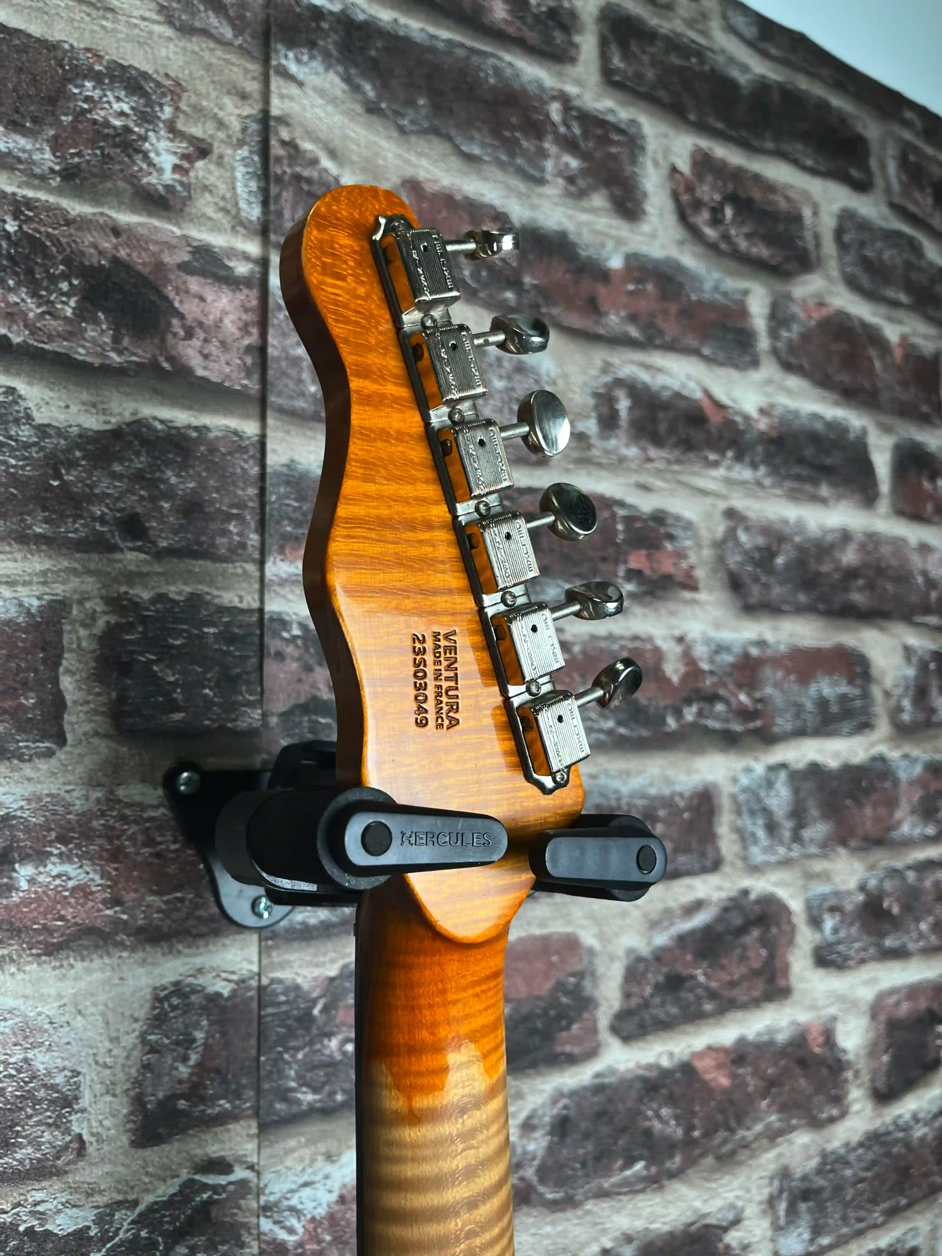 Wild Customs Ventura Classic Black Relic OCCASION