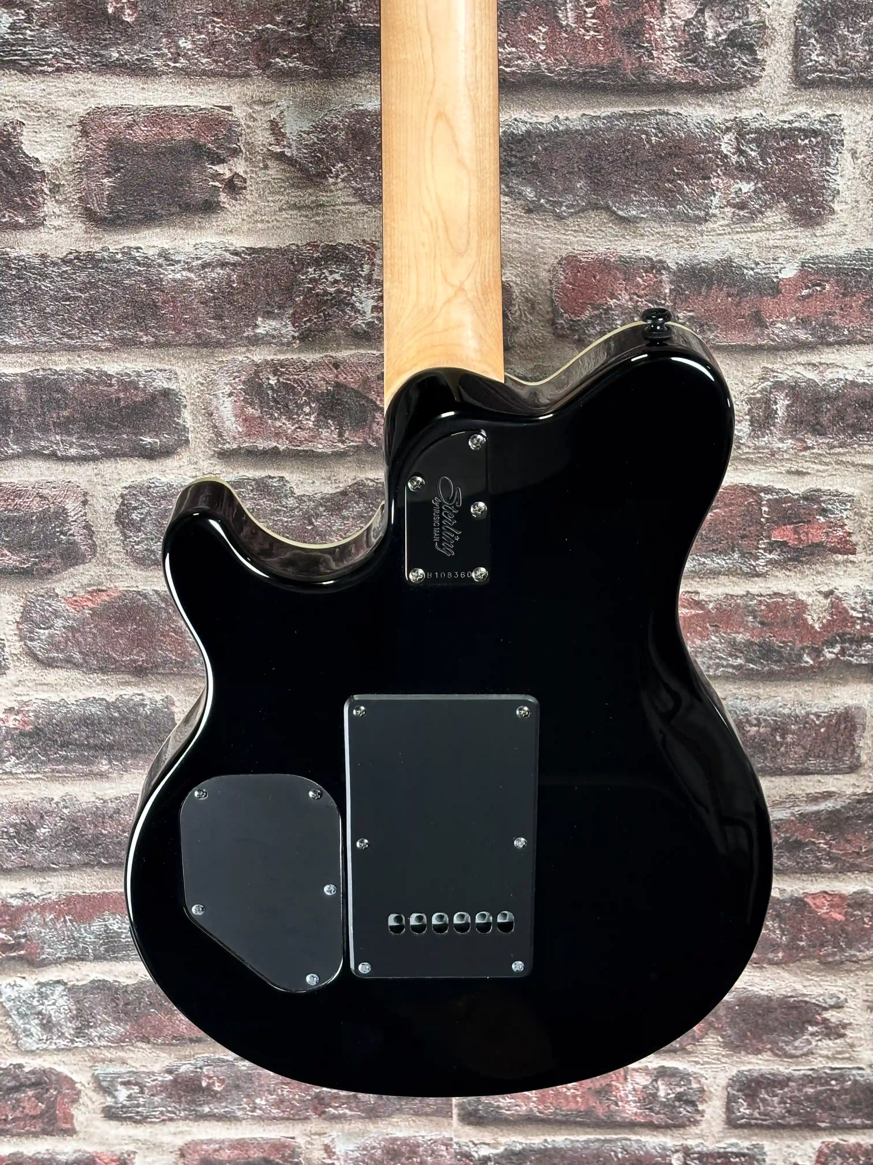 Sterling Axis AX3S Black OCCASION