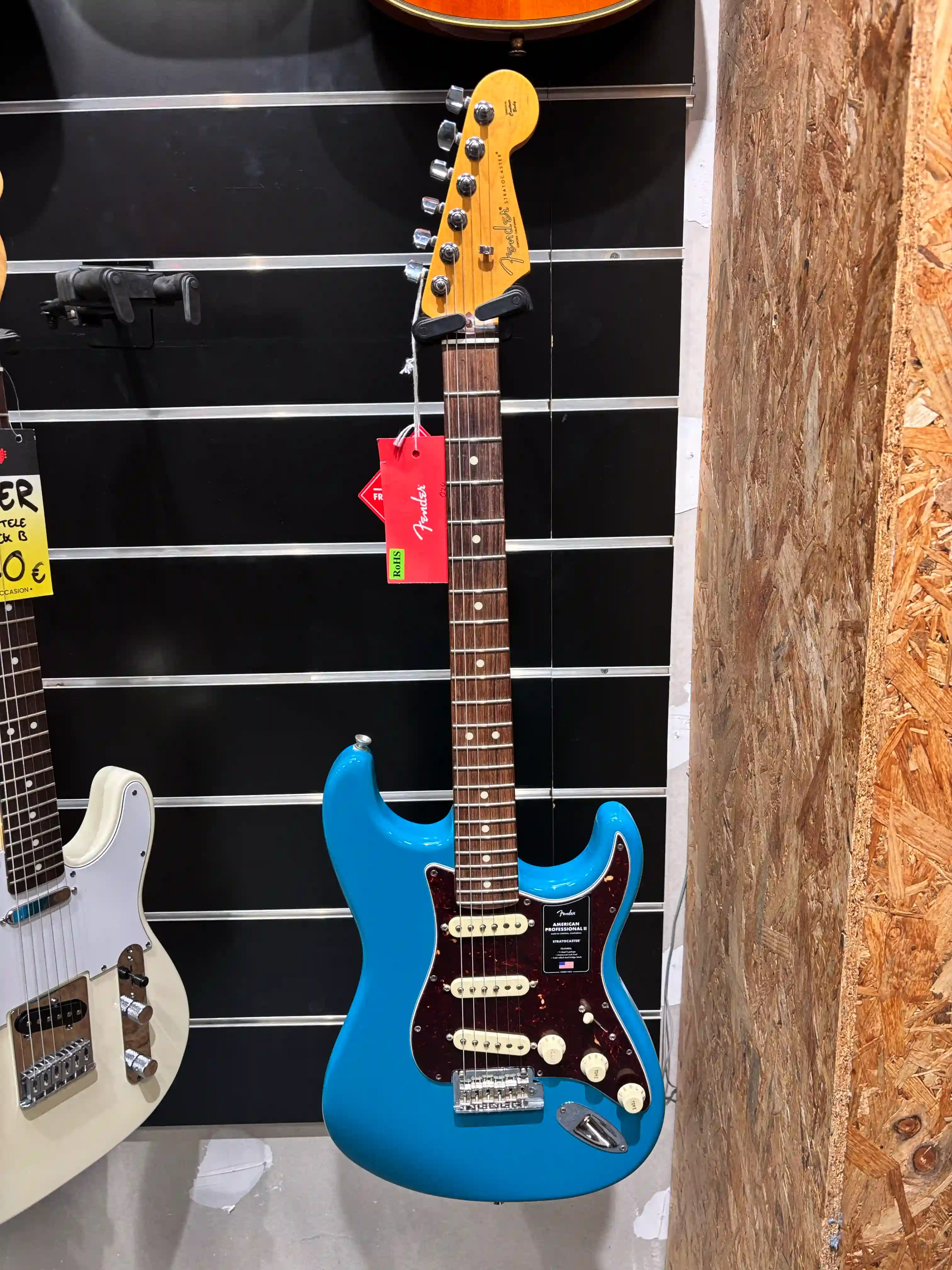 Fender Stratocaster AM PRO II MB RW