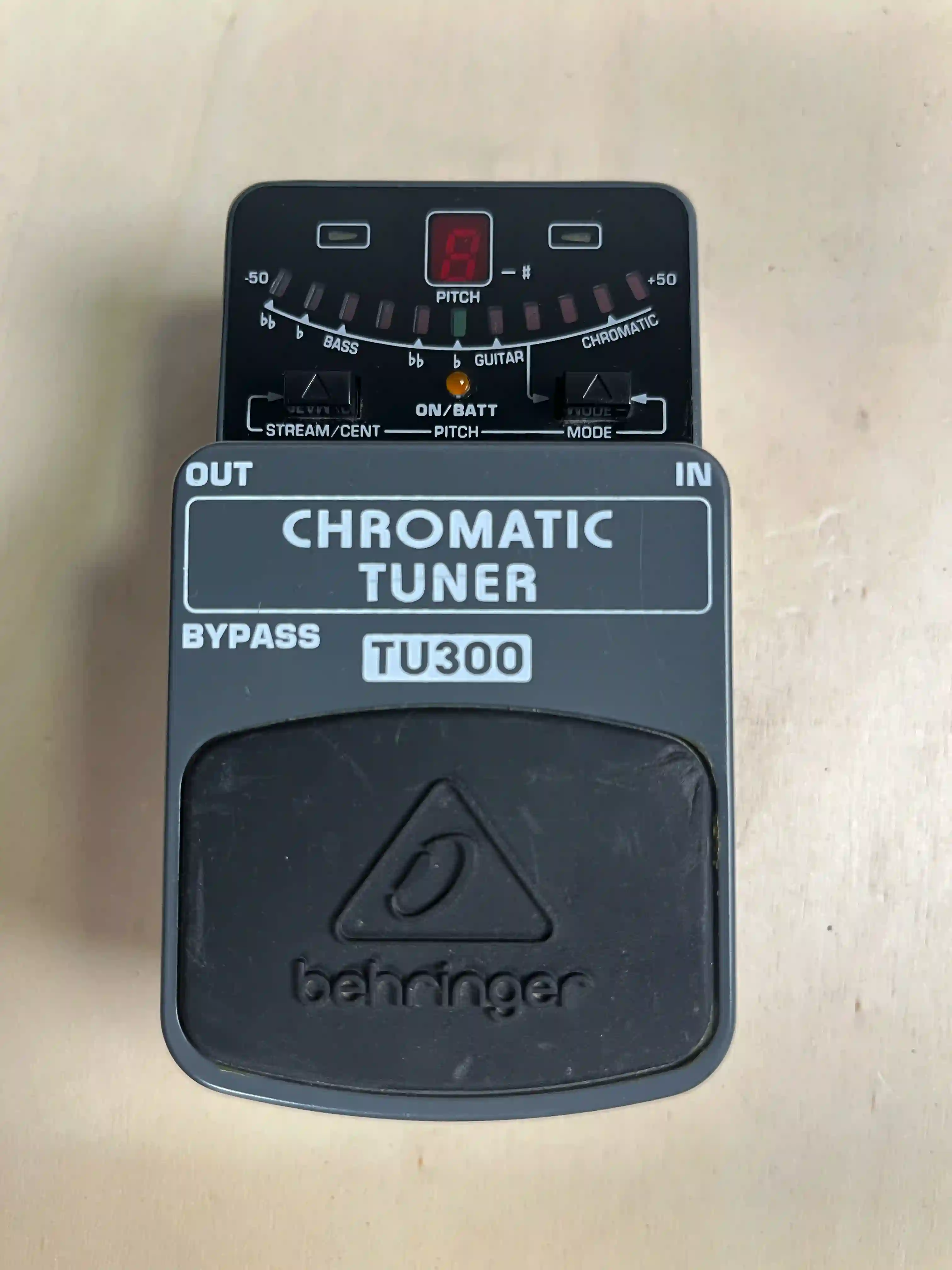 Behringer TU300 OCCASION