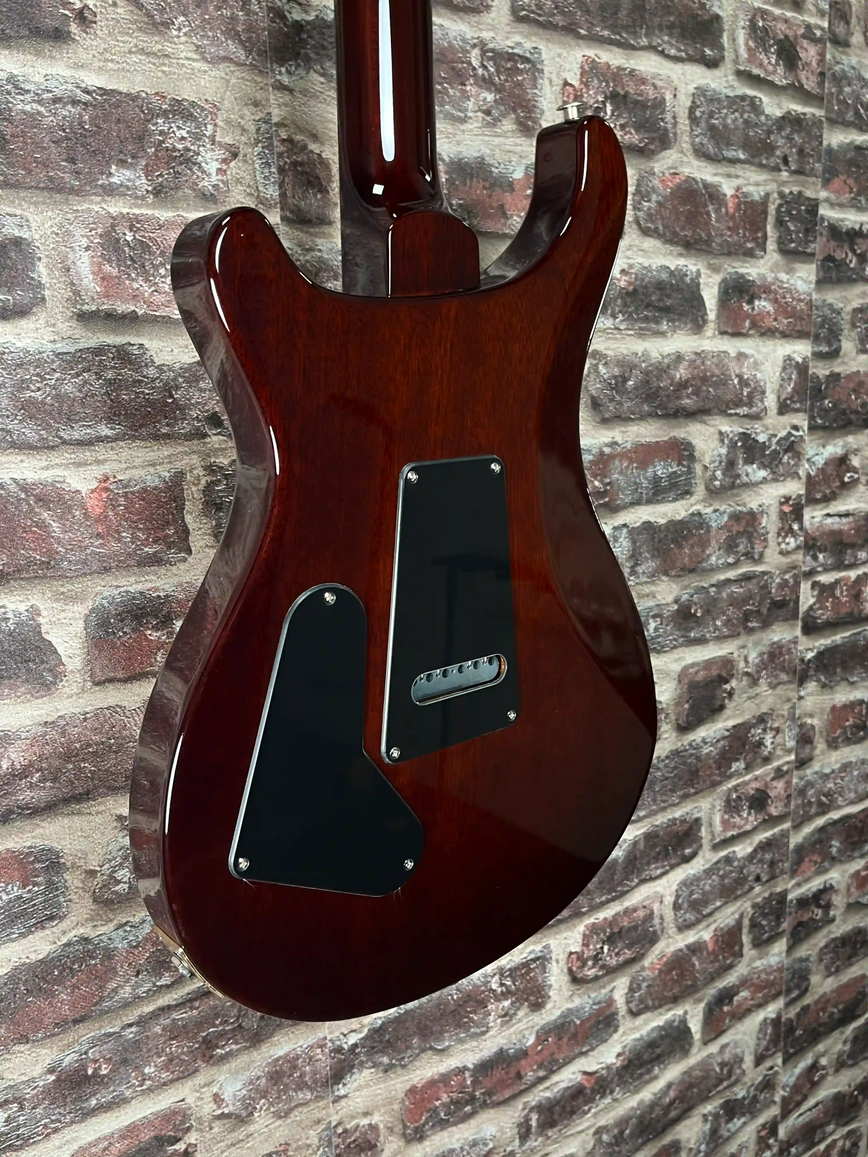 PRS S2 Custom 24‑08 Black Amber