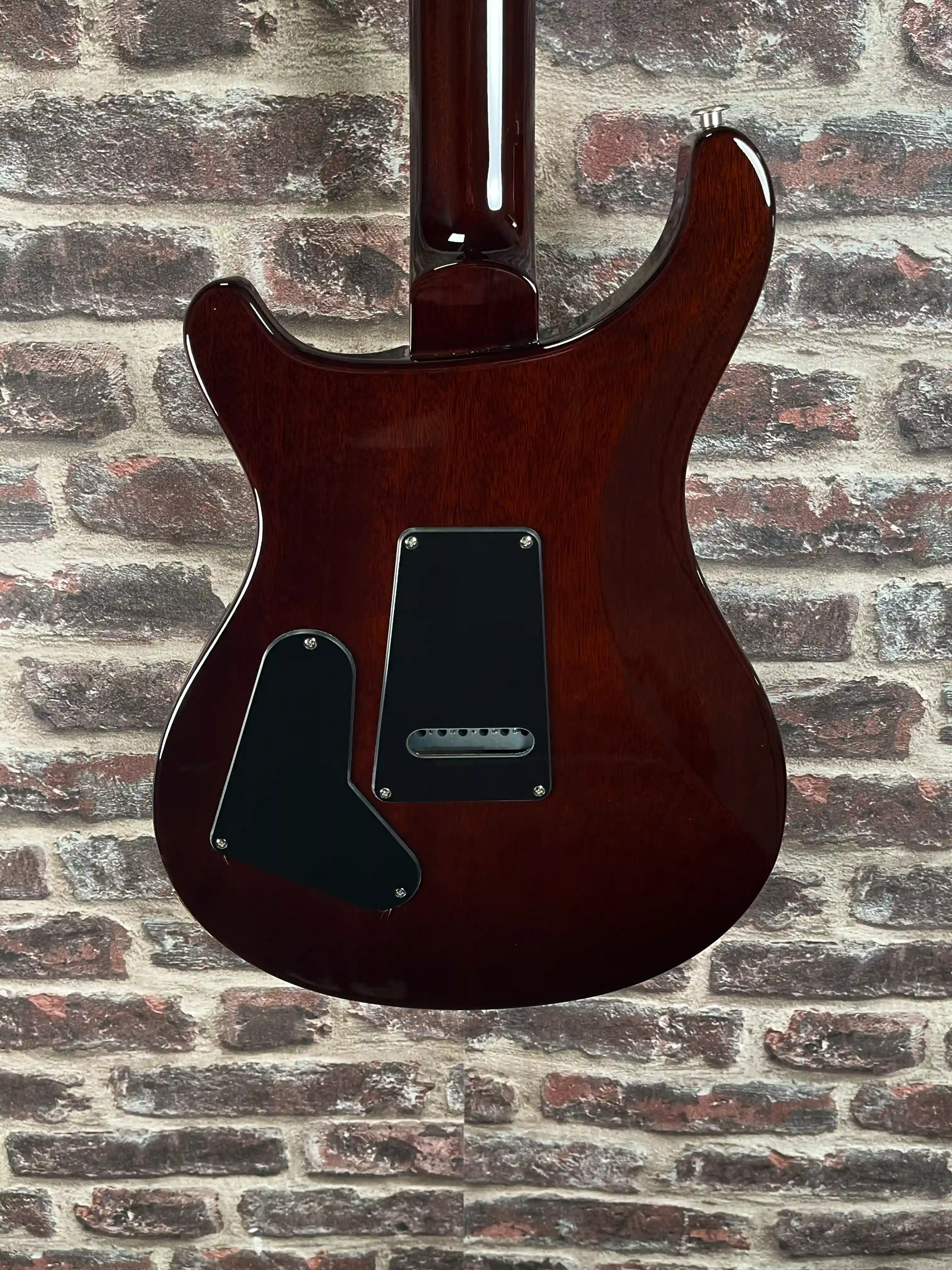 PRS S2 Custom 24‑08 Black Amber