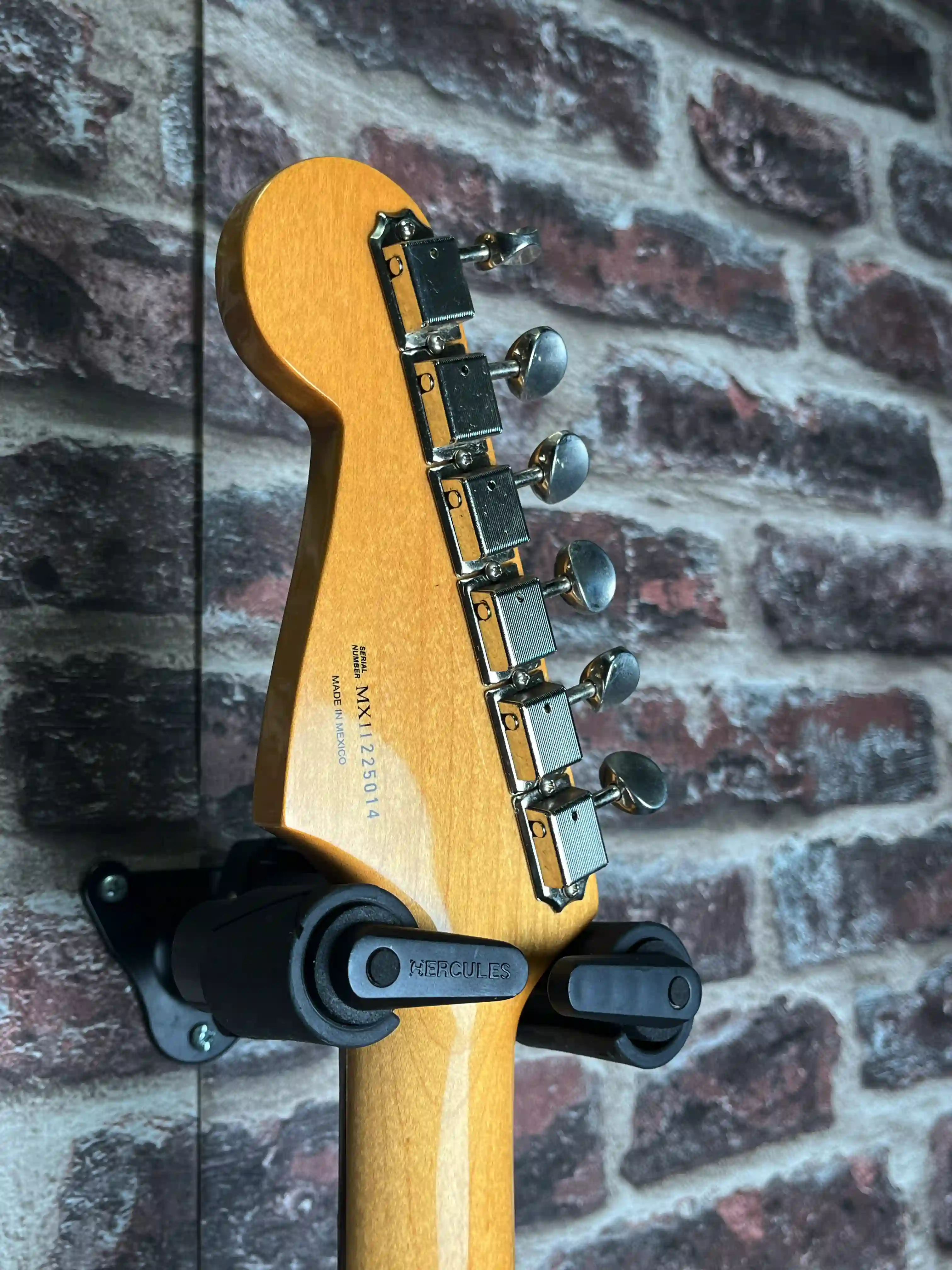 Fender Classic Player ’60s Stratocaster Sunburst OCCASION