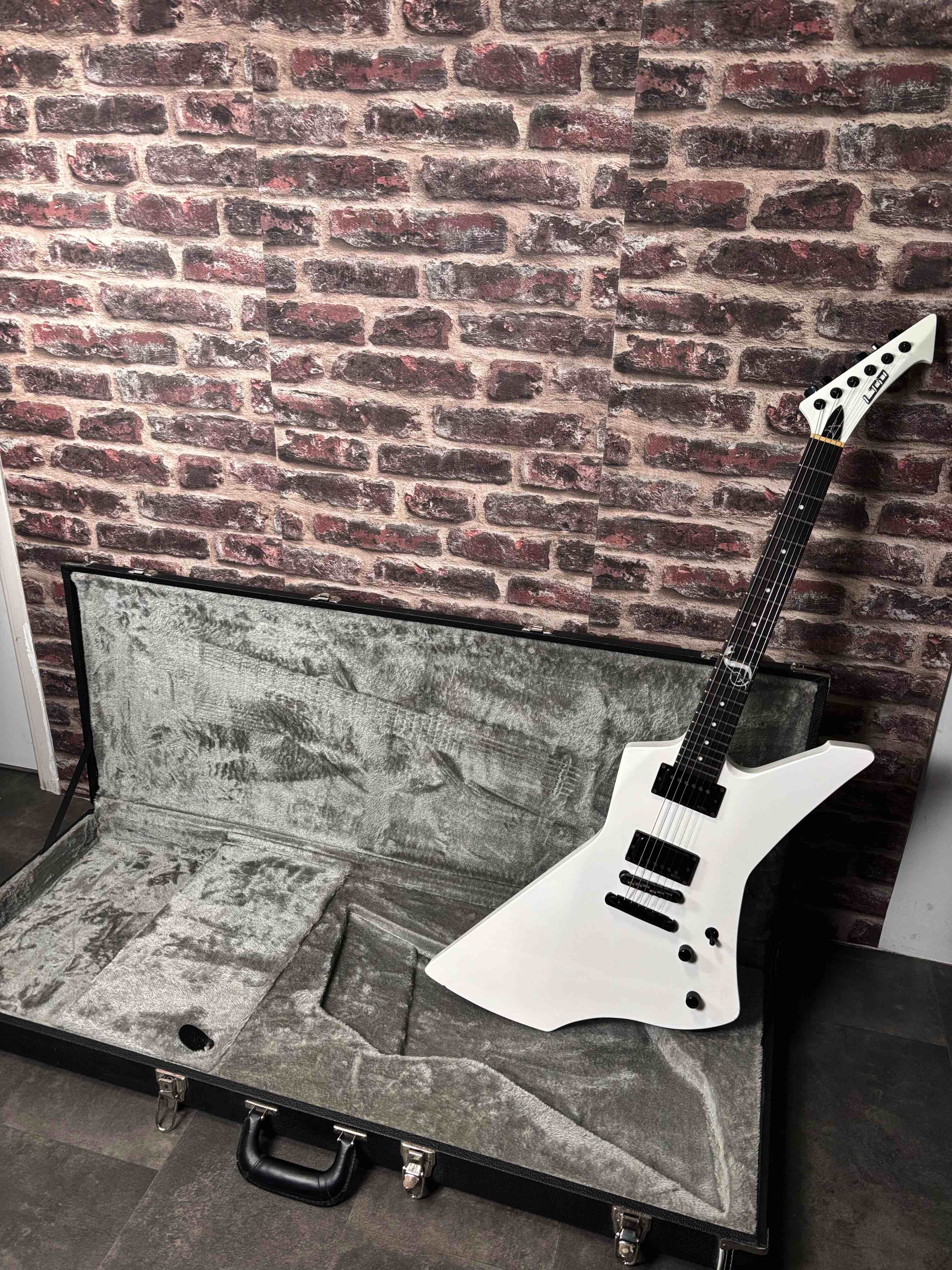 ESP LTD Snakebyte SW OCCASION