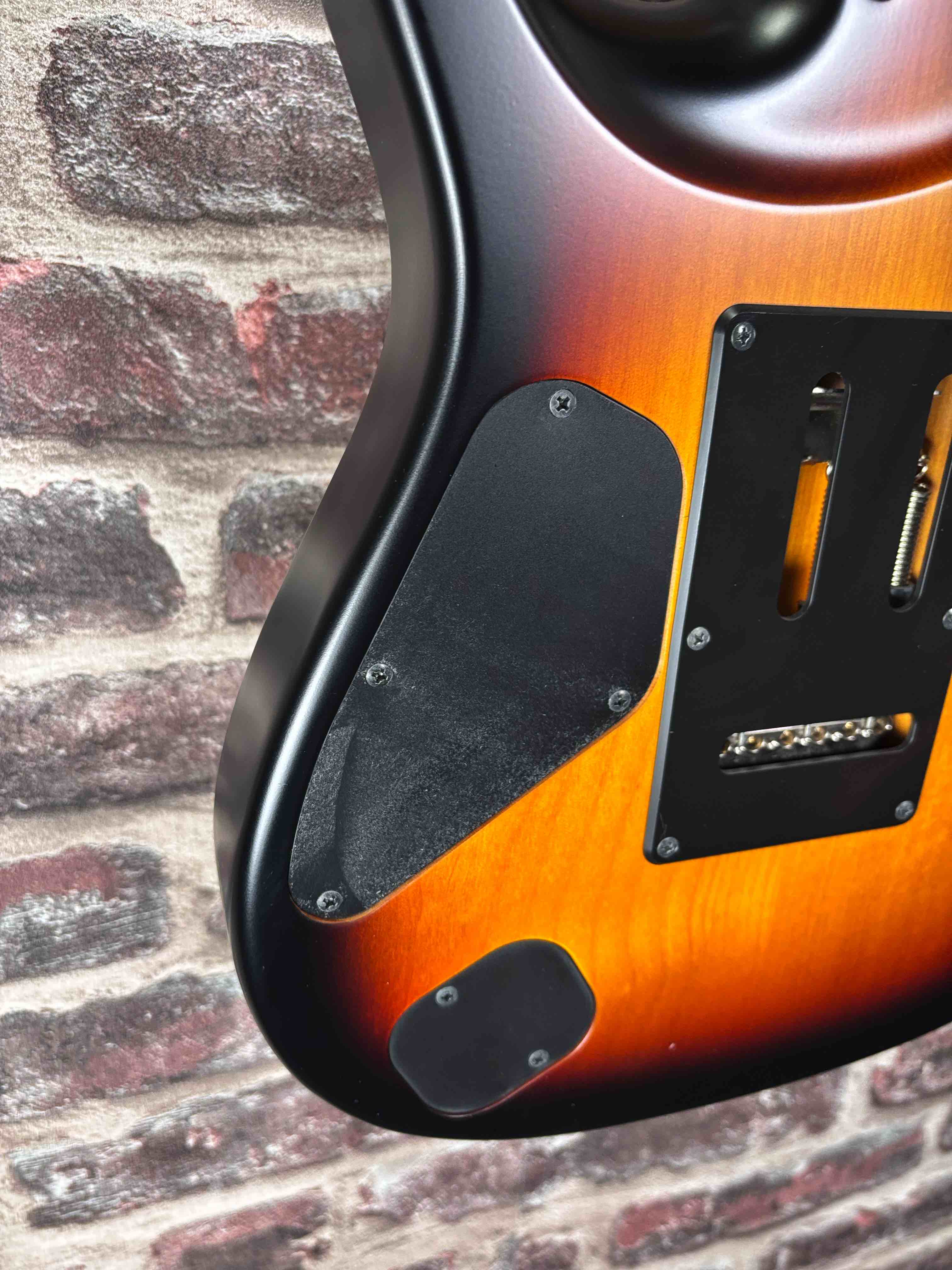 Ibanez AZ2402 Prestige Sunburst OCCASION